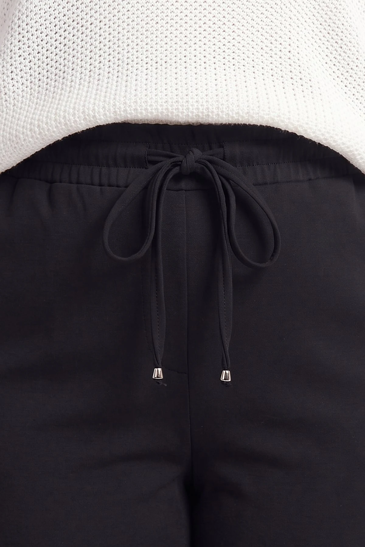 Rahat Kesim Rayon Pantolon Siyah 