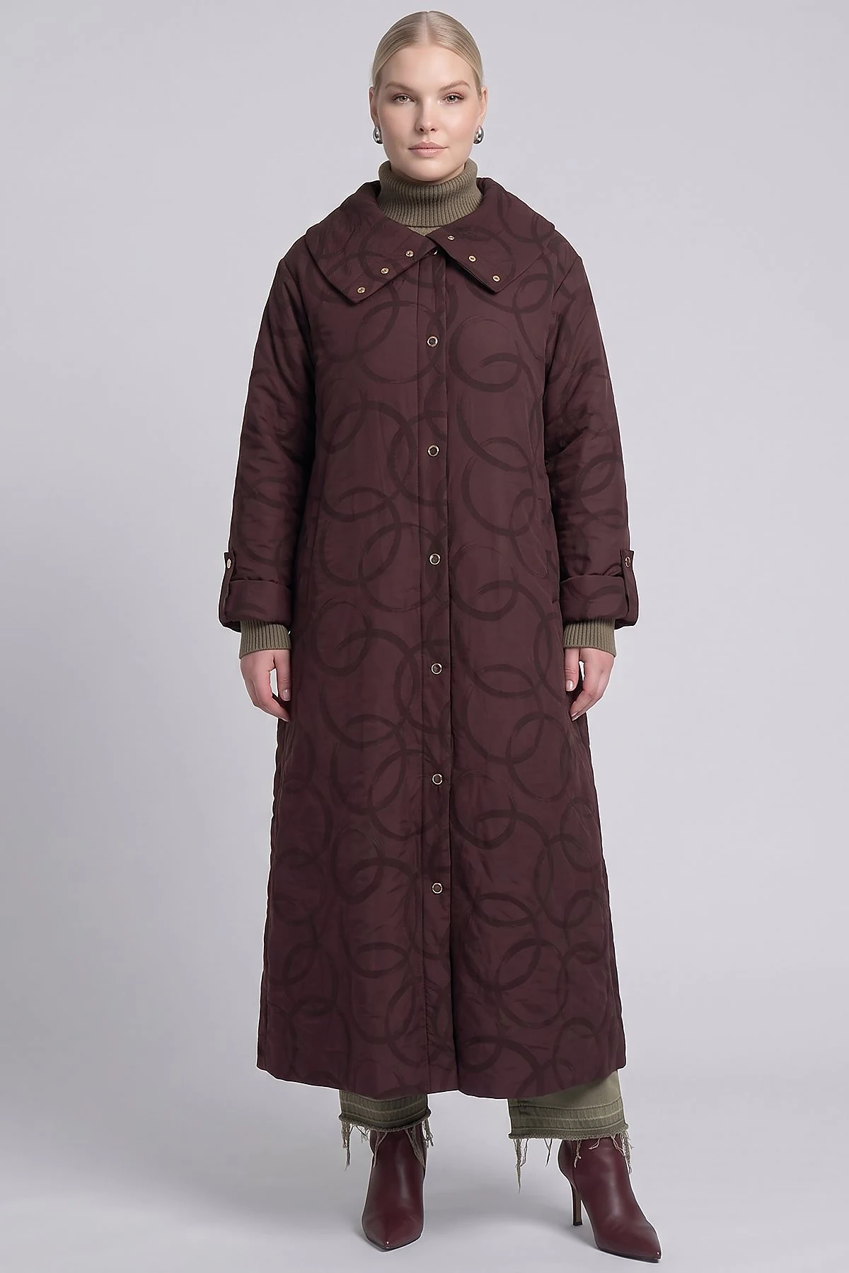 Wide Collar Quilted Poncho-Style Outerwear Dark Burgundy