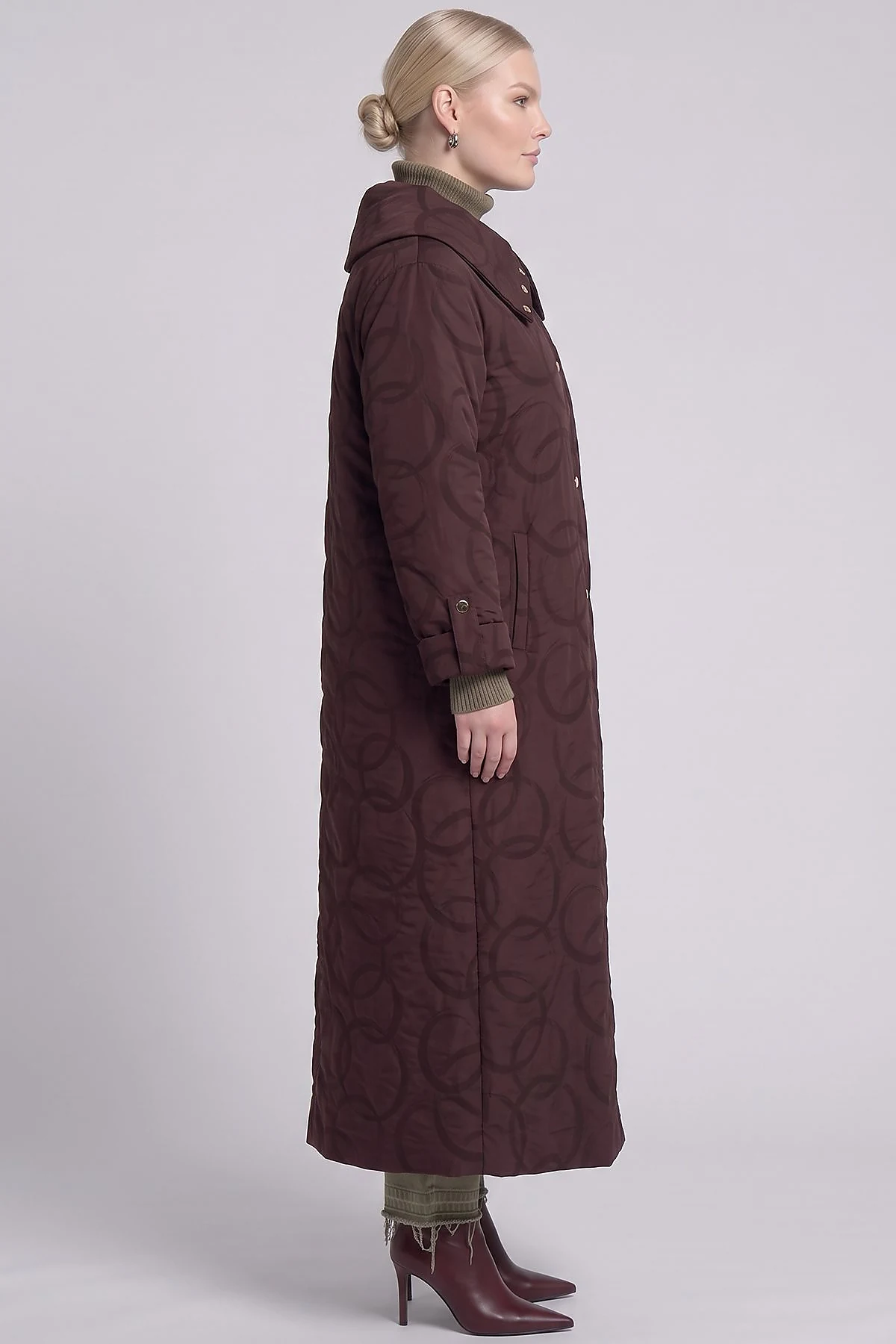 Wide Collar Quilted Poncho-Style Outerwear Dark Burgundy