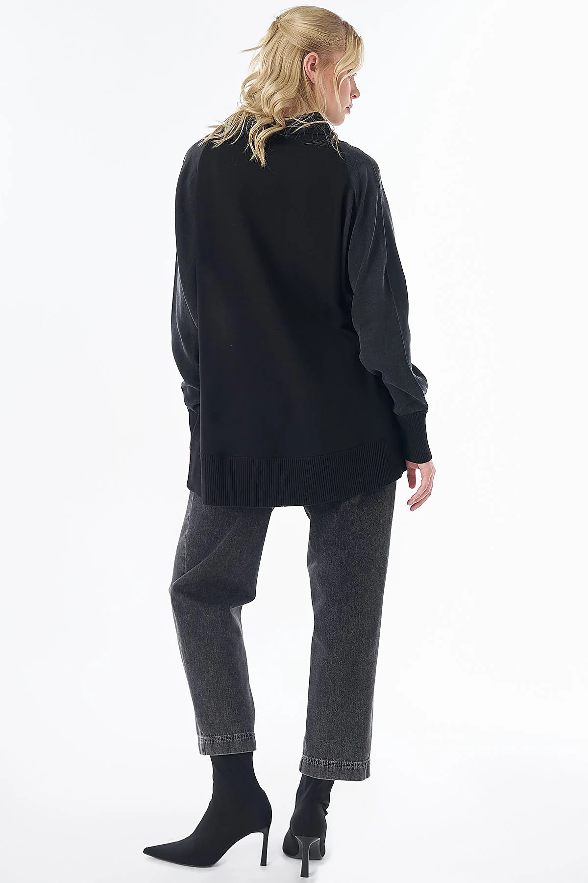 Embroidered Appliqué Knit Tunic Black