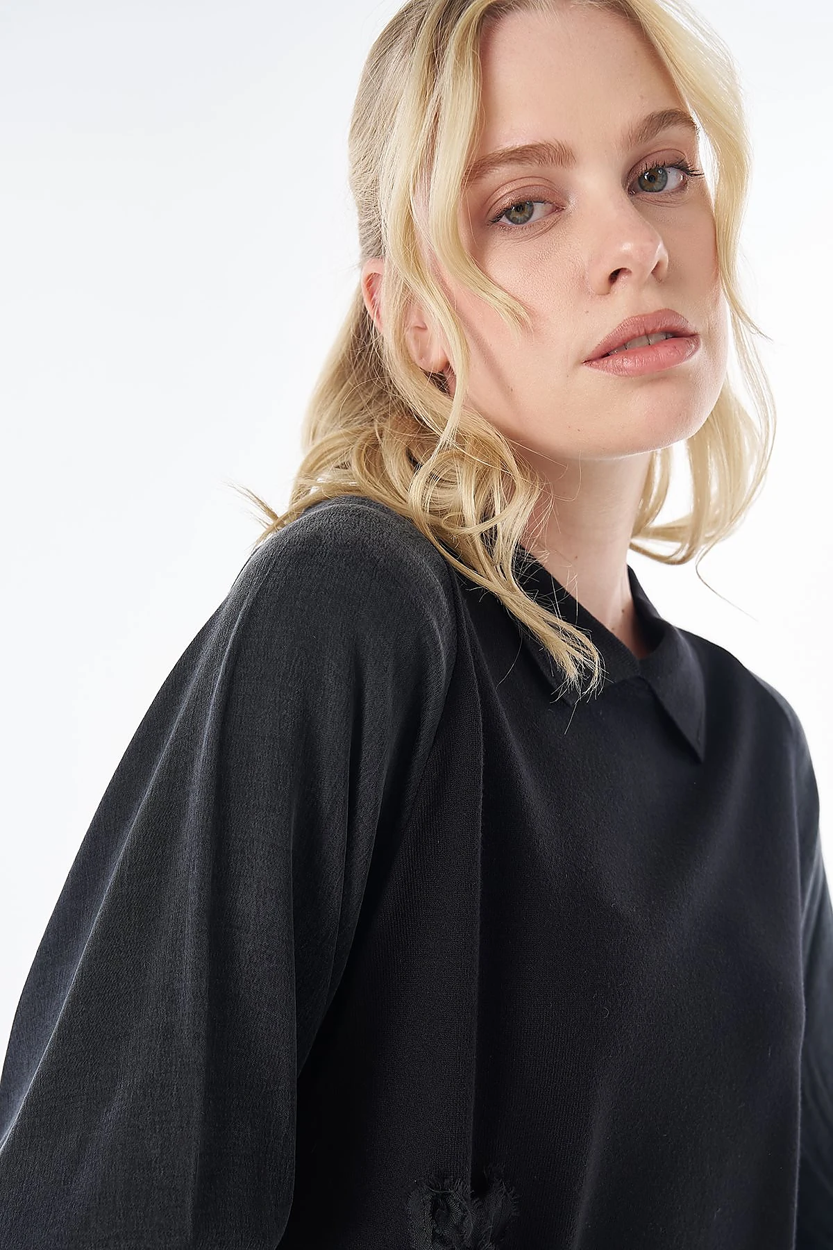 Embroidered Appliqué Knit Tunic Black