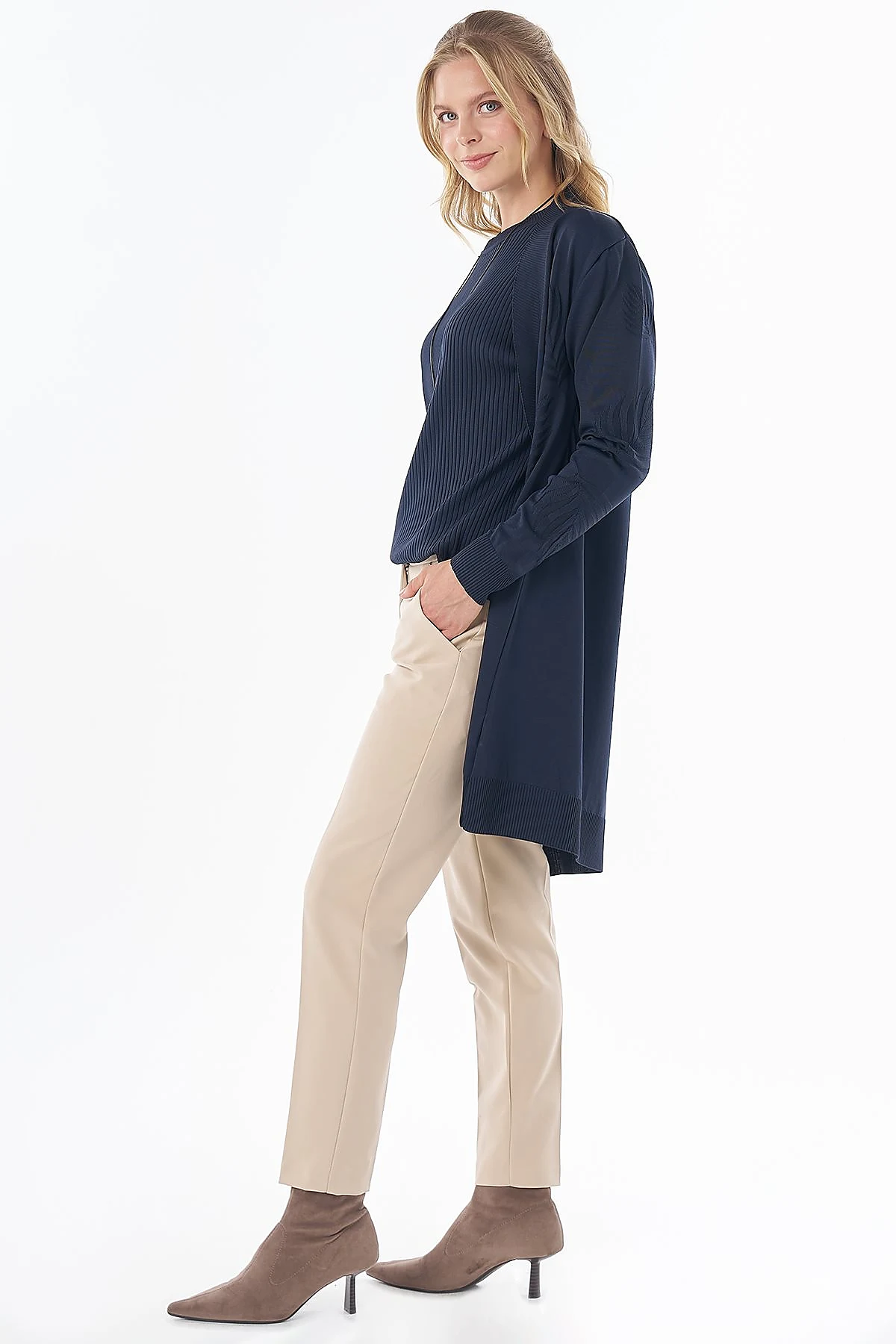 Leaf Pattern Knit Cardigan Navy