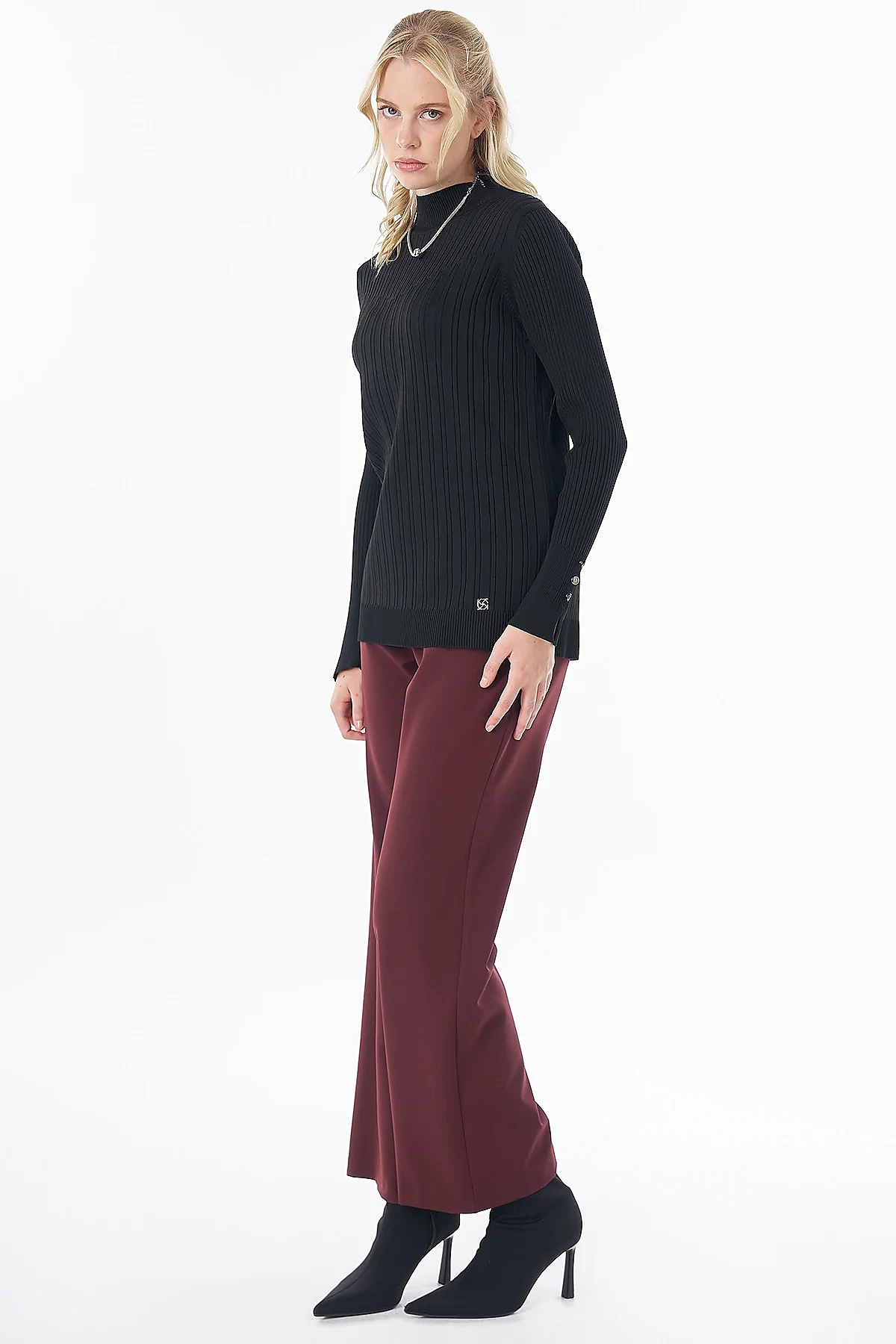 Half Turtleneck Ribbed Knit Blouse- Black