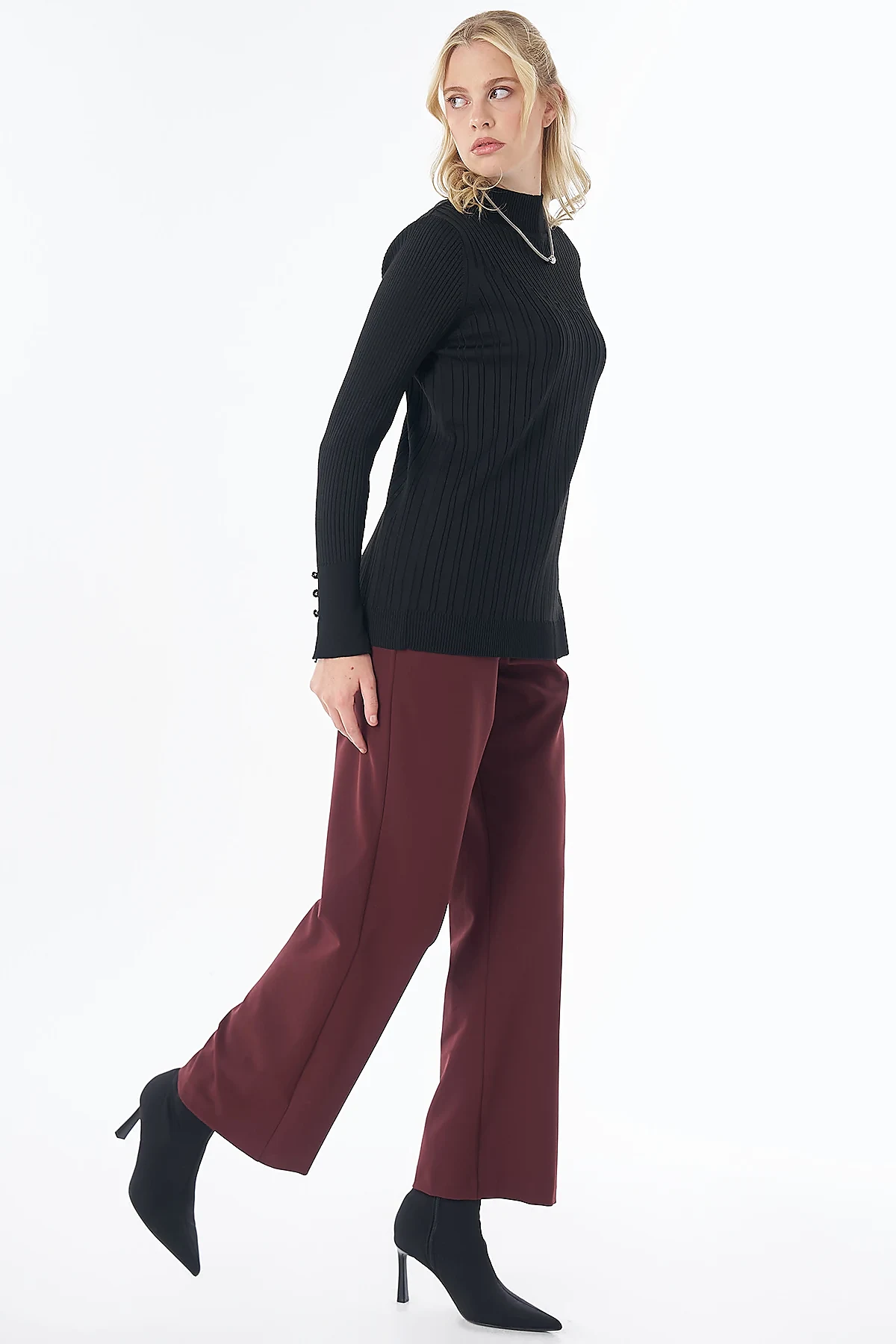 Half Turtleneck Ribbed Knit Blouse- Black