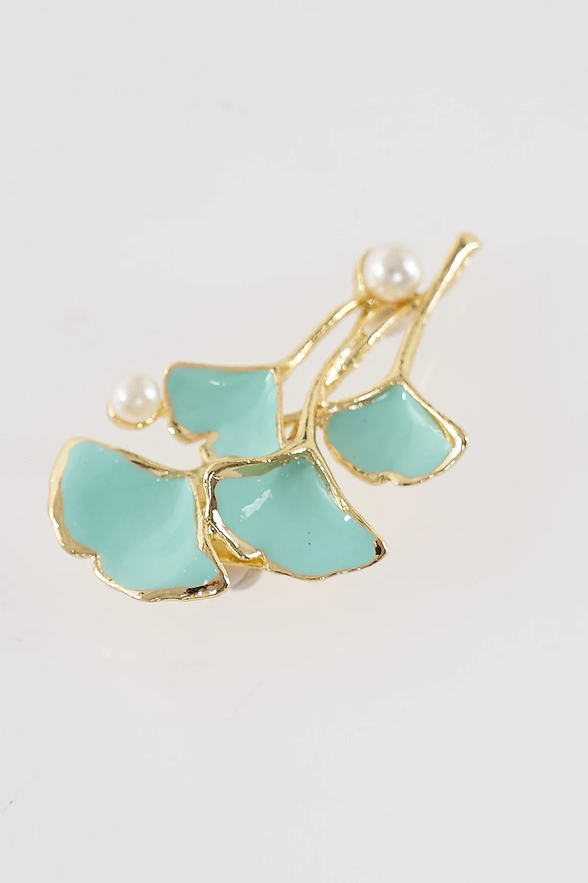 Pearl Leaf Brooch Gold