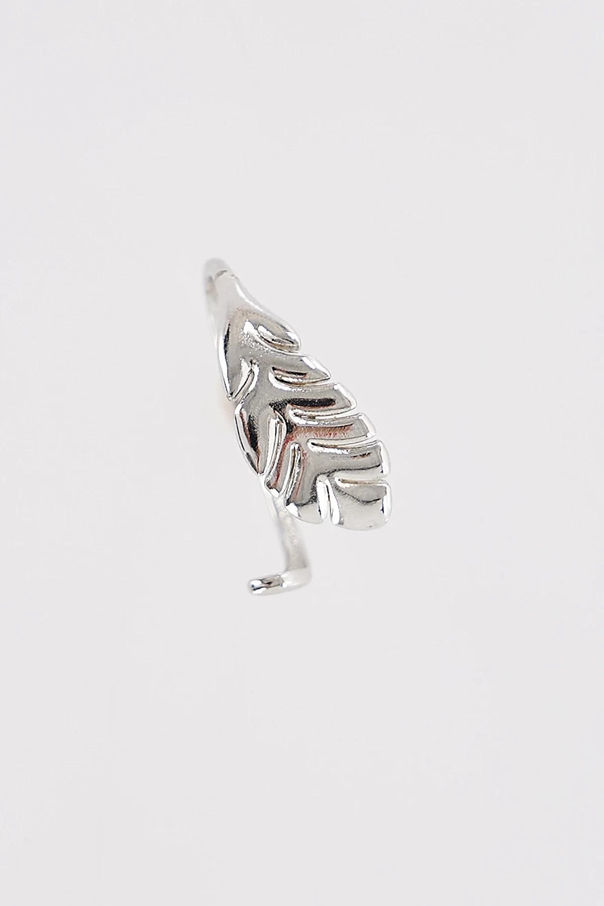 Leaf Design Ring Silver