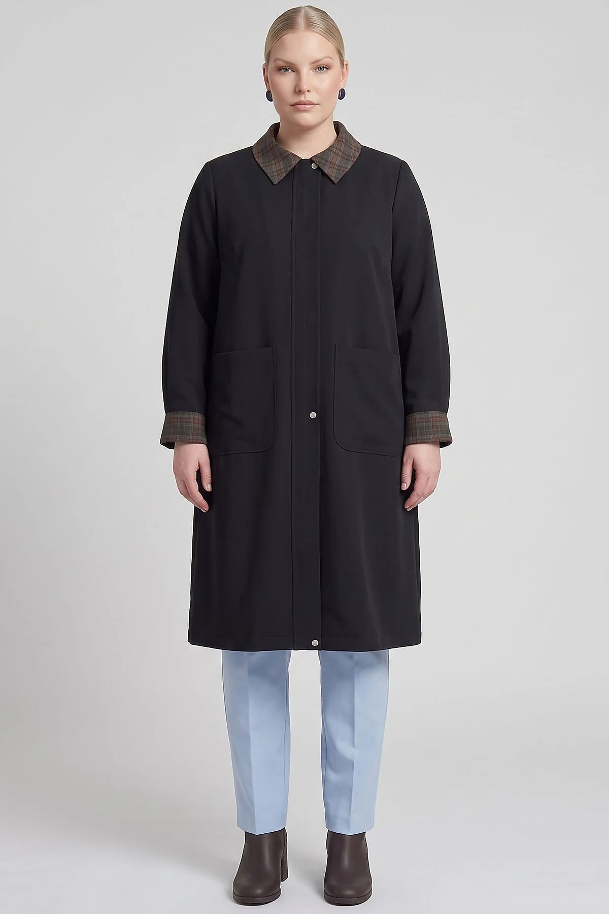 Contrast Trimmed Sports Stitch Detail Cape Black
