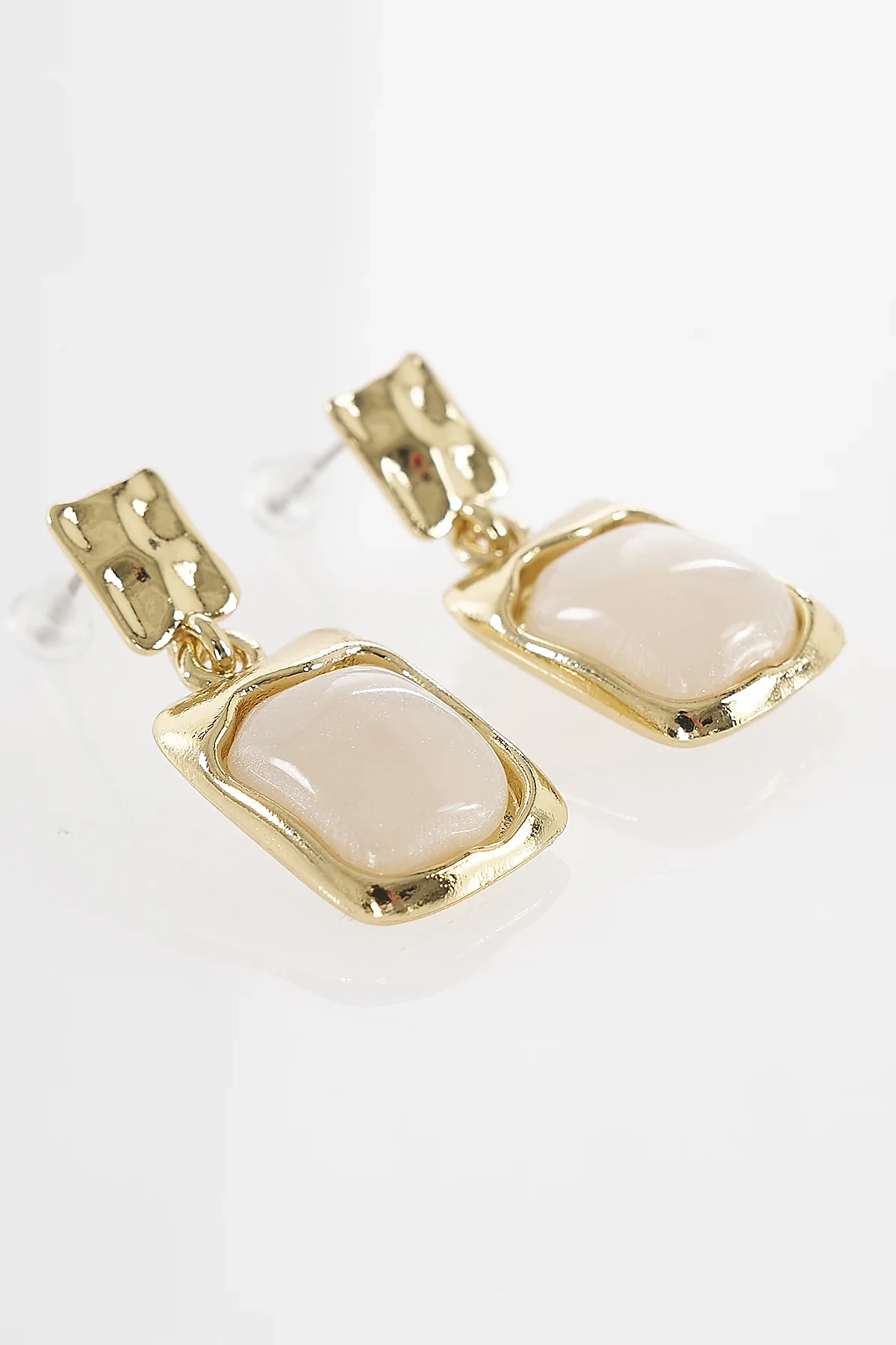 White Stone Vintage Earrings Gold