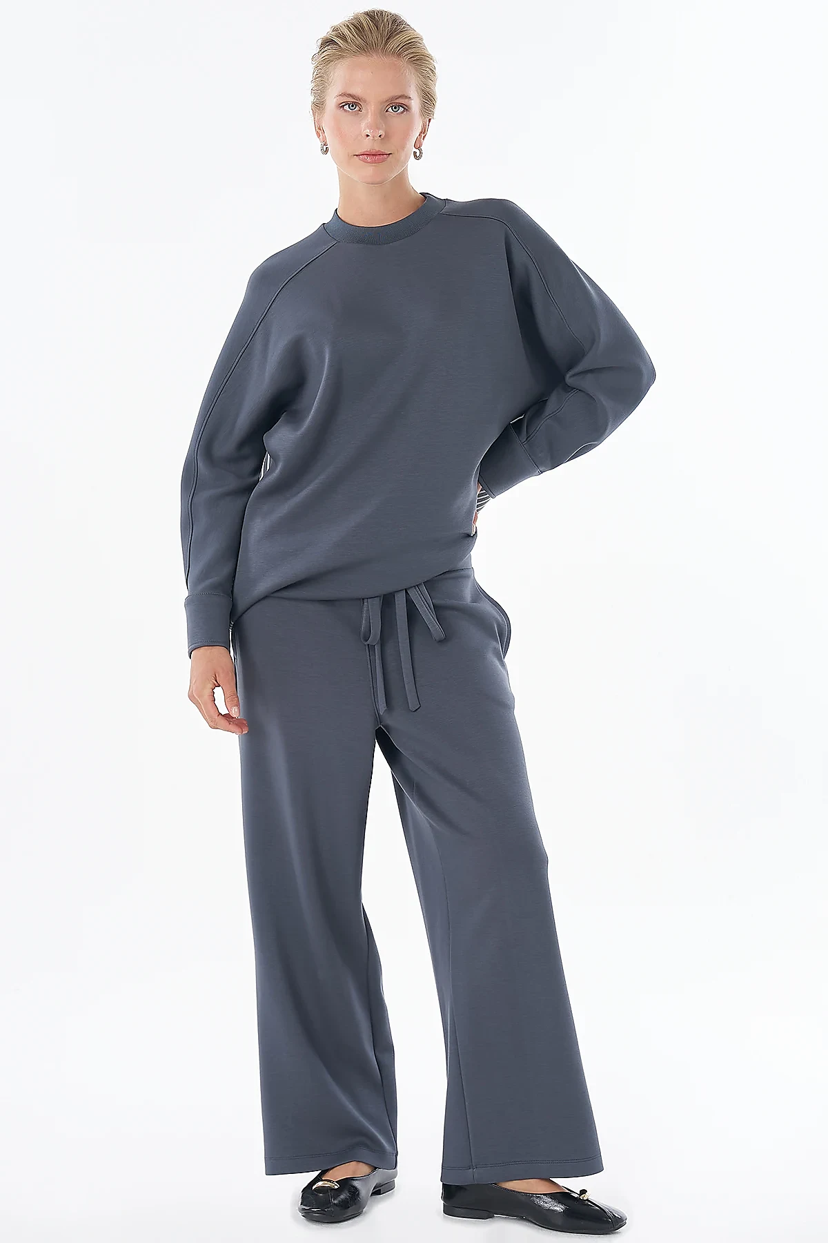 Two-Piece Set with Accessory Buttons Charcoal 