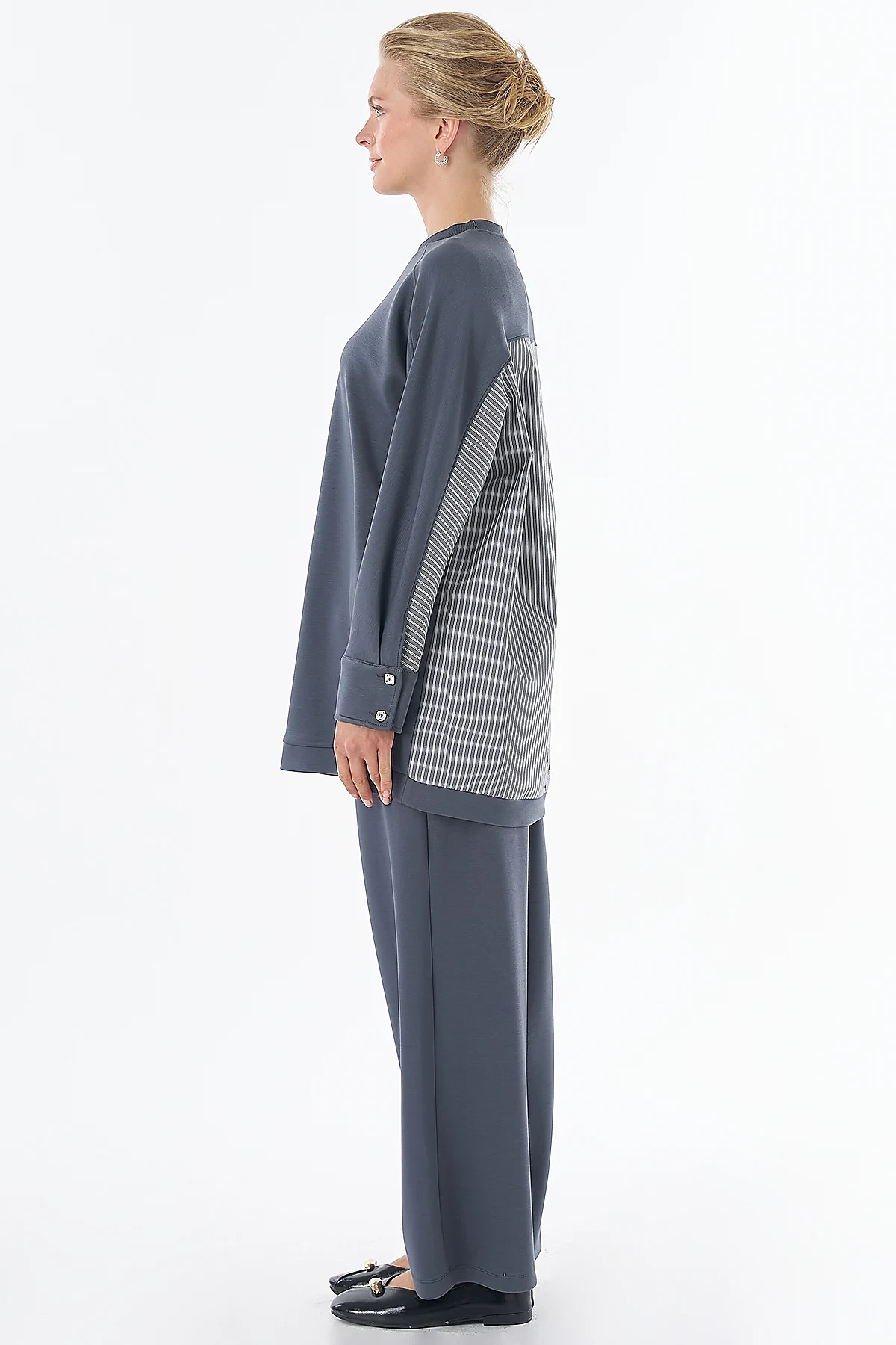 Two-Piece Set with Accessory Buttons Charcoal 