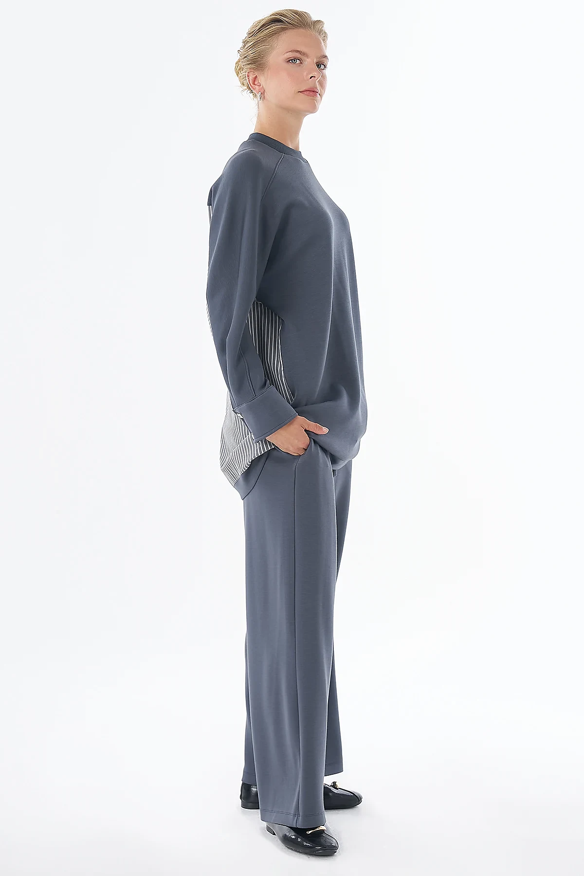 Two-Piece Set with Accessory Buttons Charcoal 
