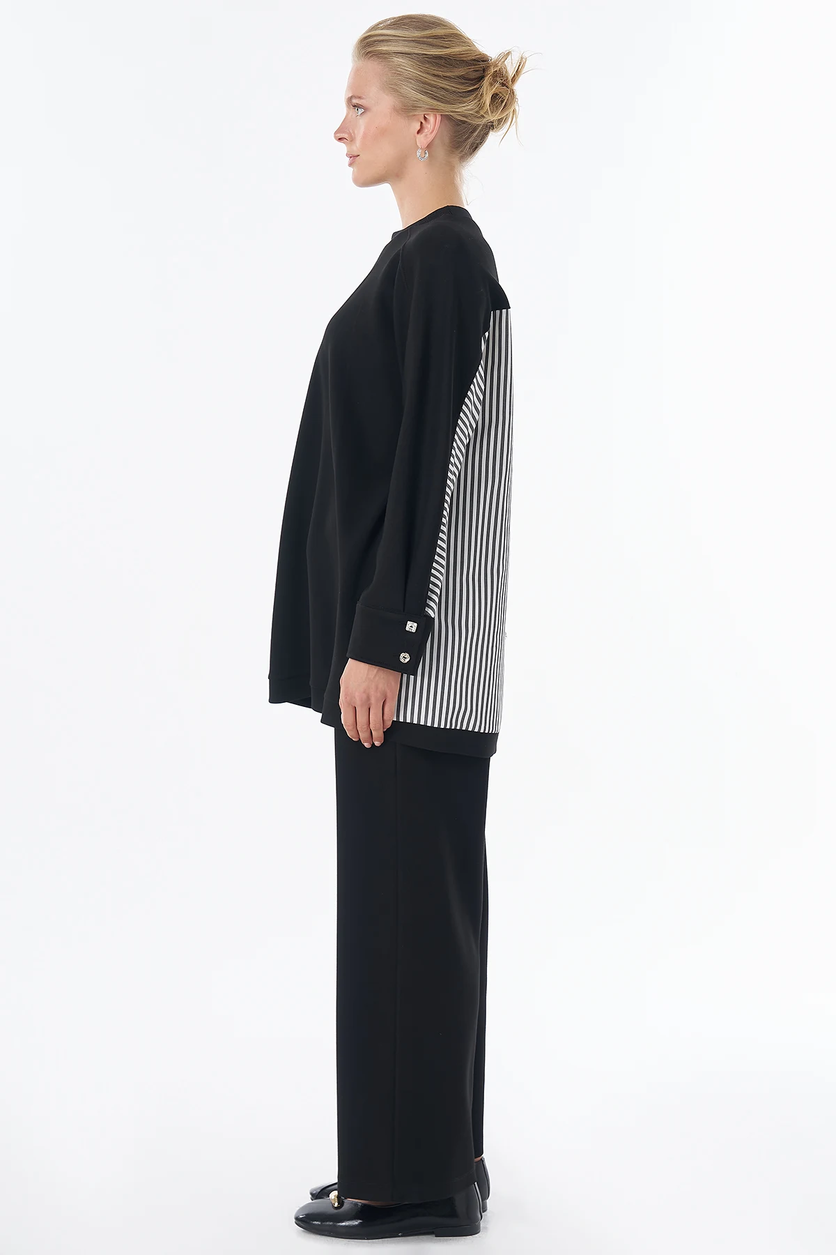 Two-Piece Set with Accessory Buttons Black