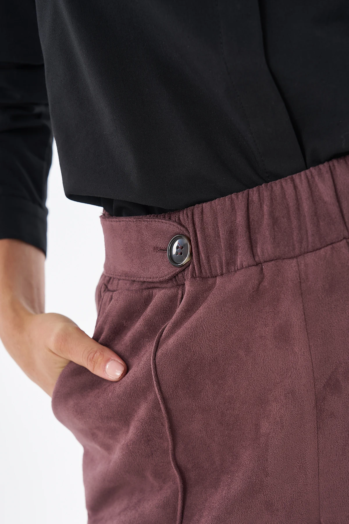 Topstitched Suede Trousers Burgundy