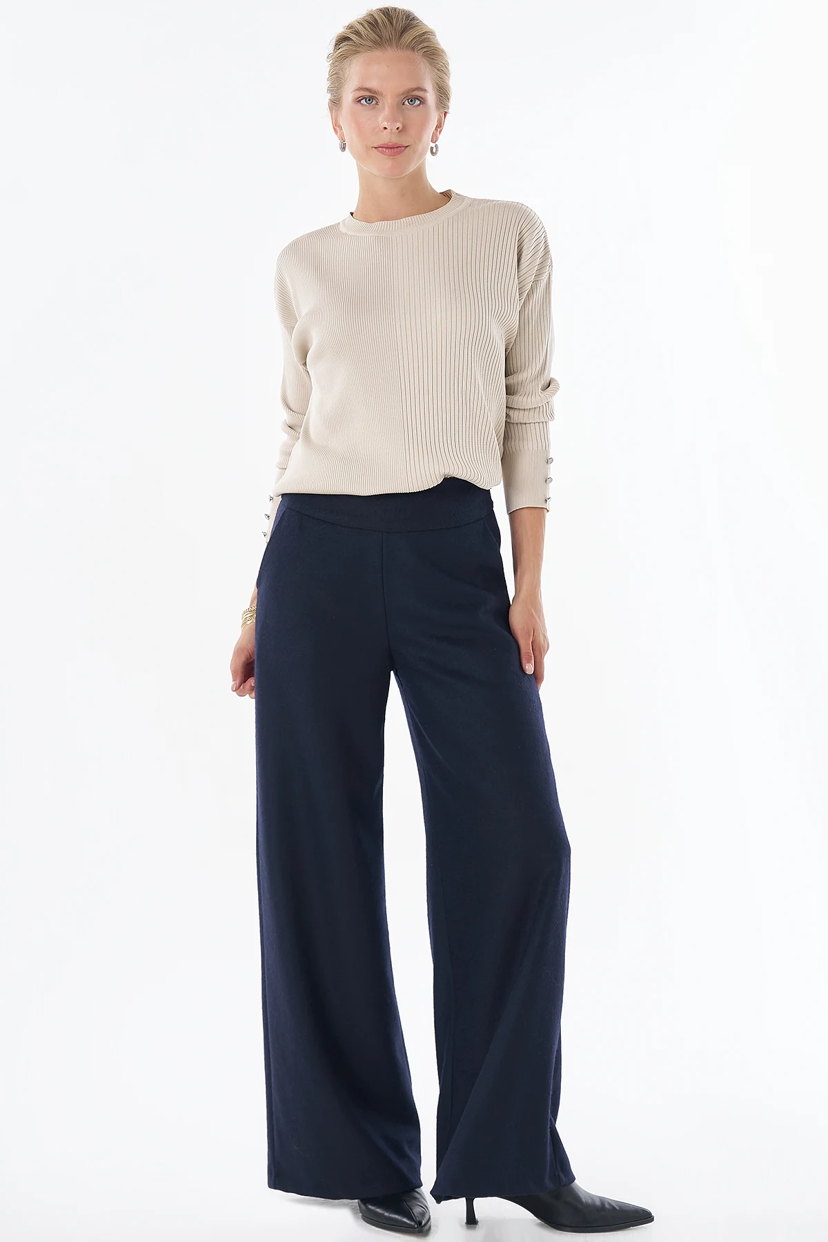 High-Waisted Wool Trousers - Dark Navy
