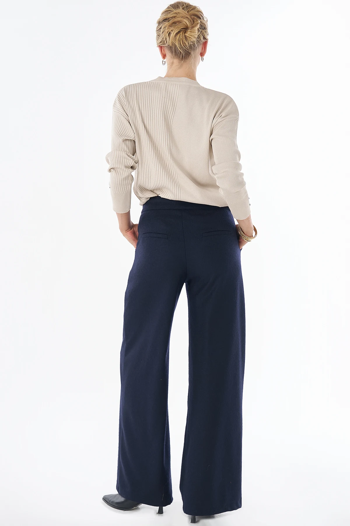 High-Waisted Wool Trousers - Dark Navy