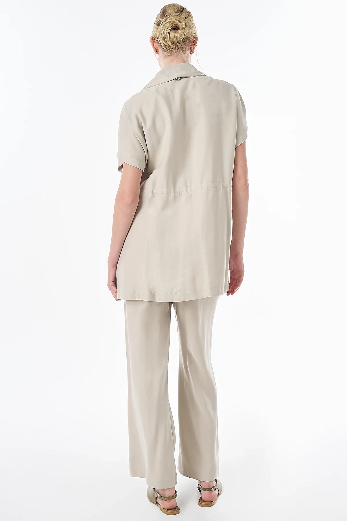 Rayon Set with Brooch Detail Beige 