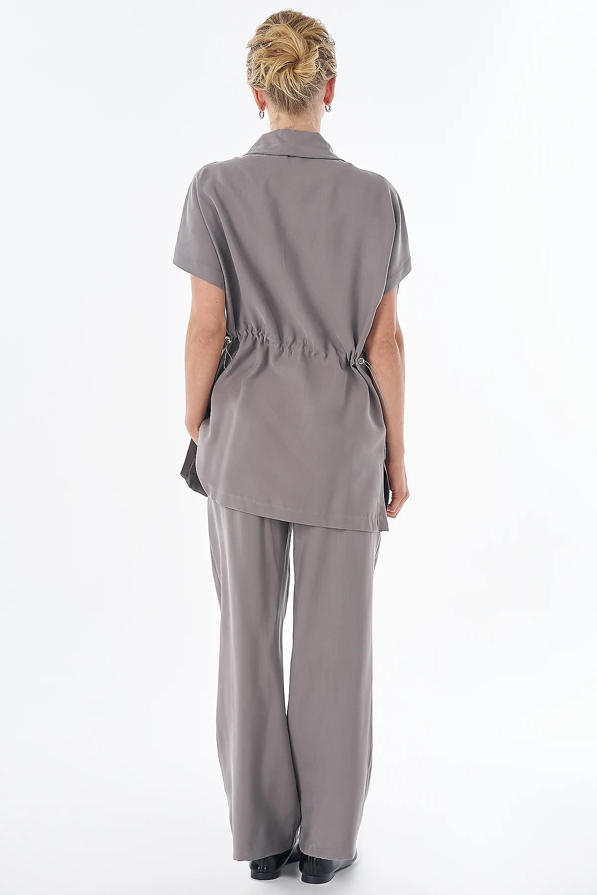 Rayon Set with Brooch Detail Charcoal 