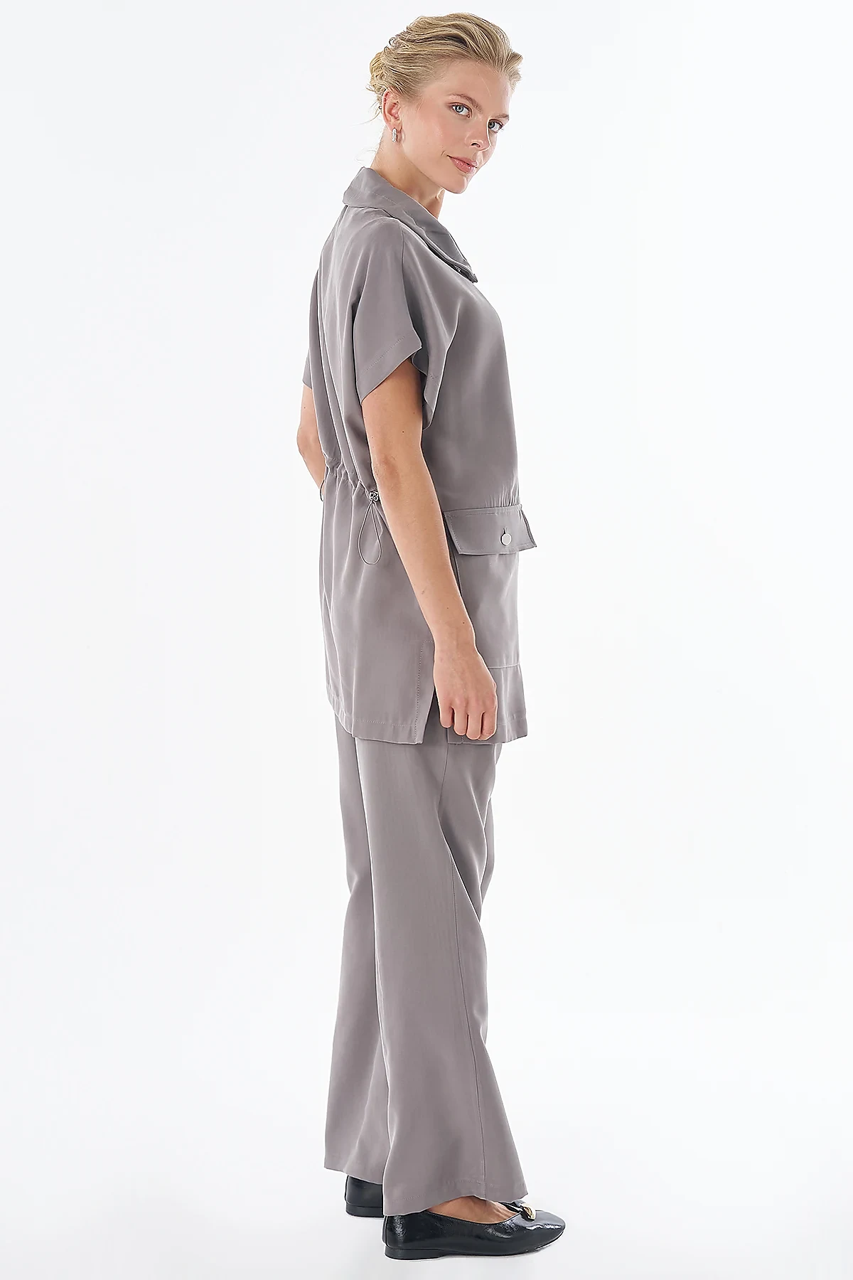 Rayon Set with Brooch Detail Charcoal 