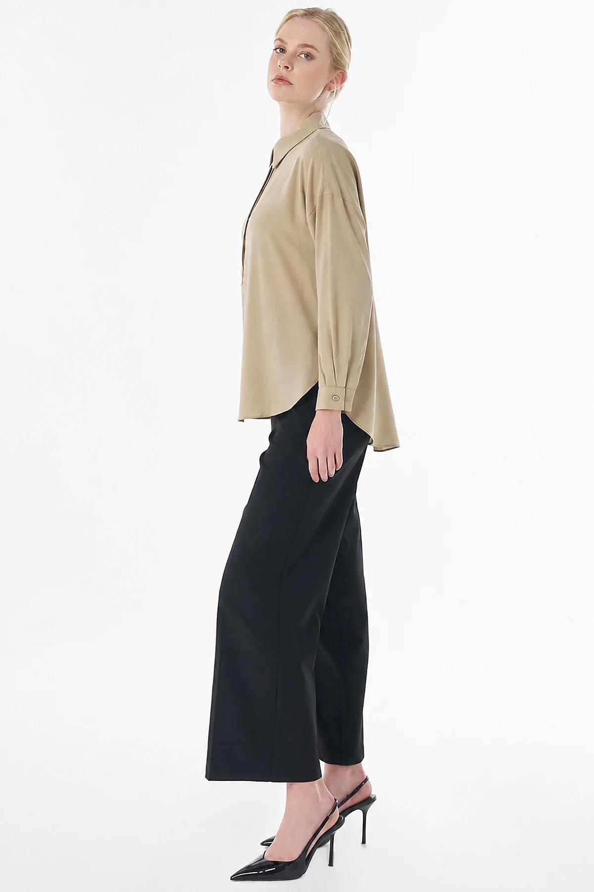 Half Placket Basic Blouse - Beige
