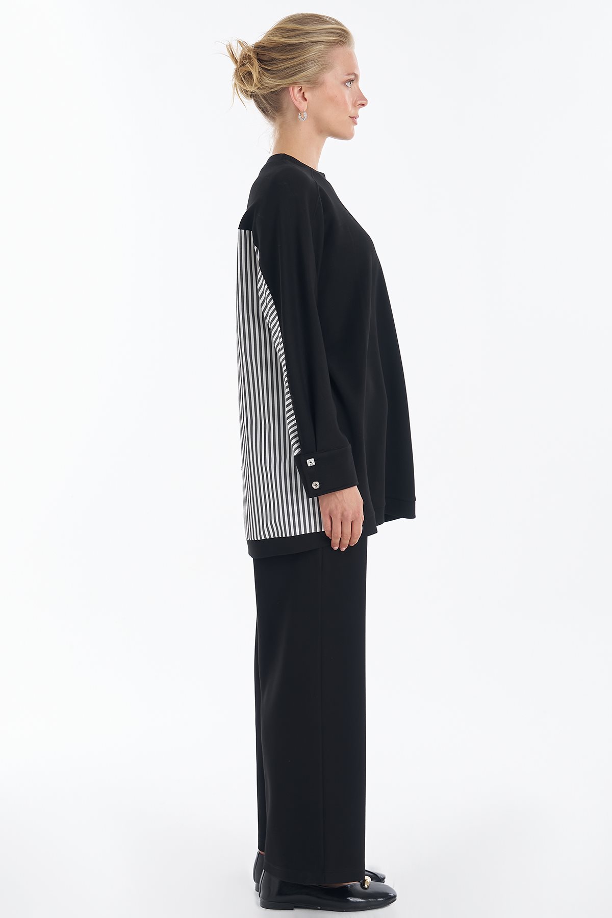 Two-Piece Set with Accessory Buttons Black