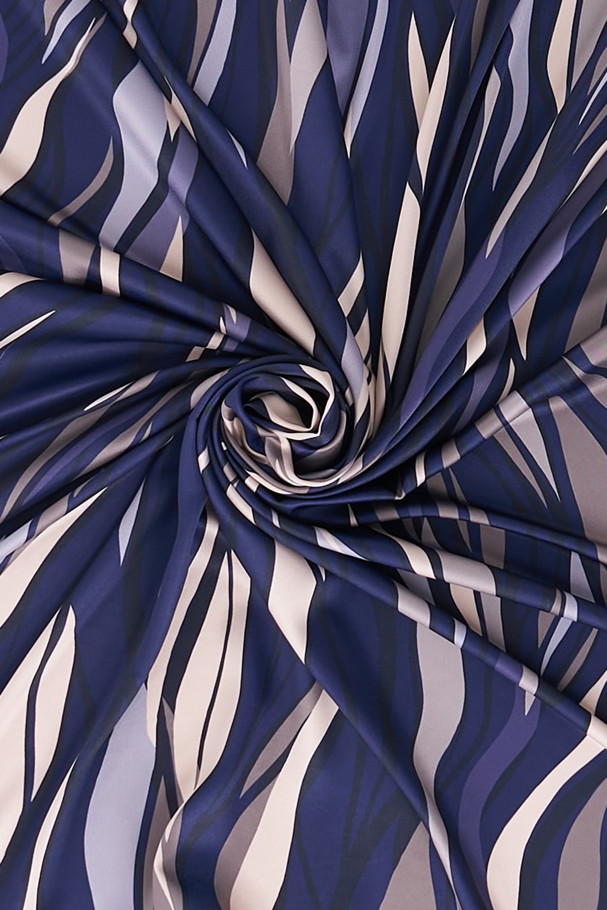 Wave Pattern Twill Scarf Navy
