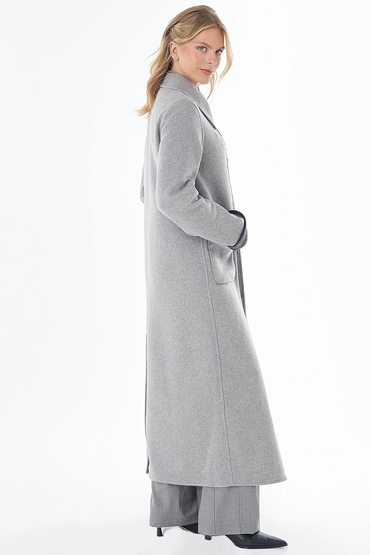 Patch-Pocket Wool-Blend Coat Gray