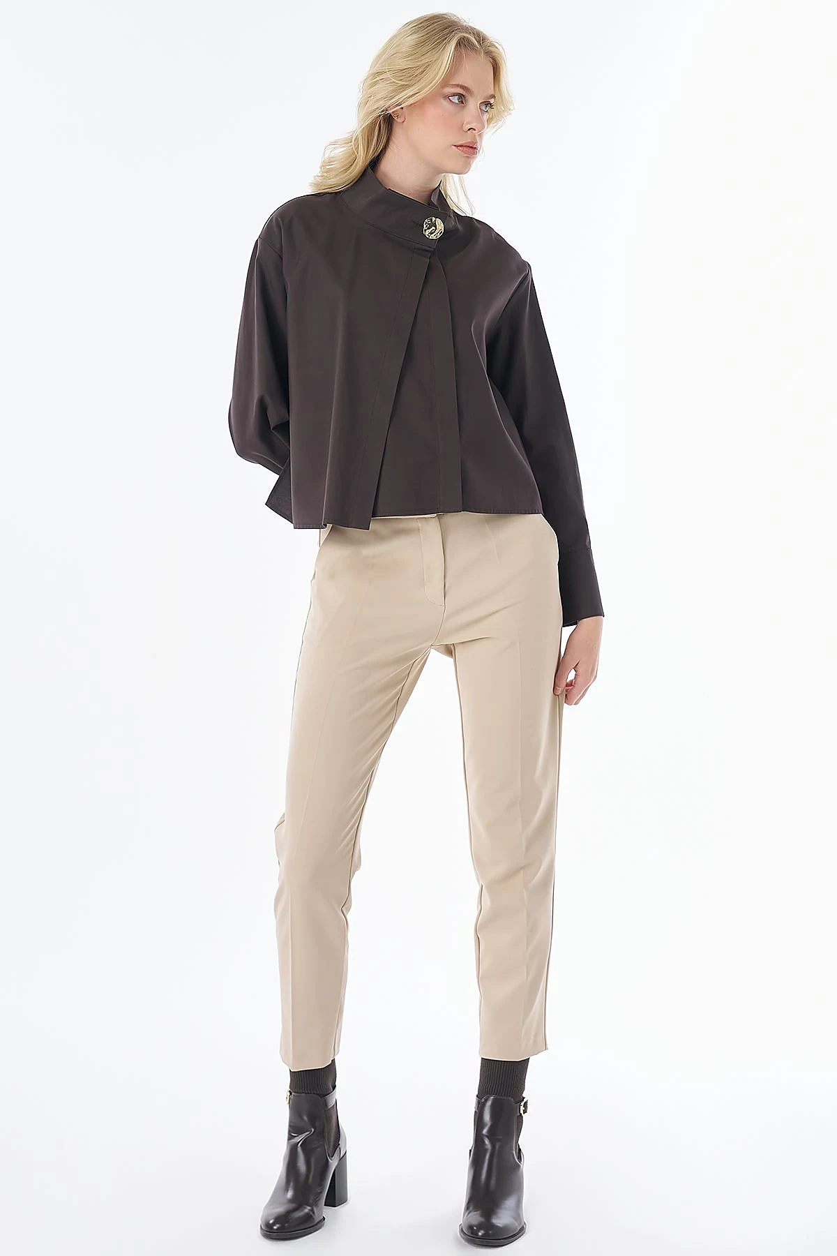 Shiny-Button Cotton Lyocell Blouse Brown