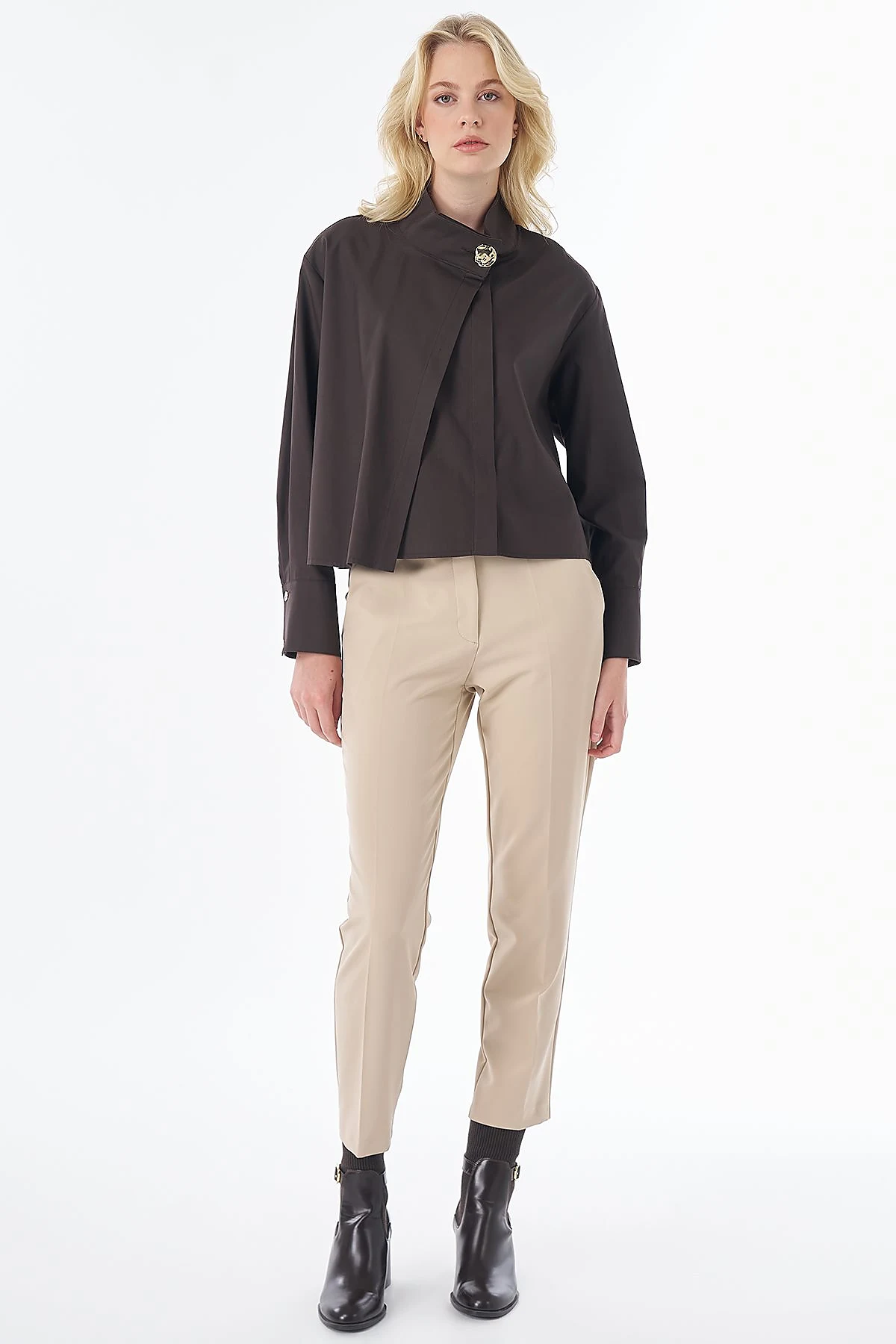 Shiny-Button Cotton Lyocell Blouse Brown