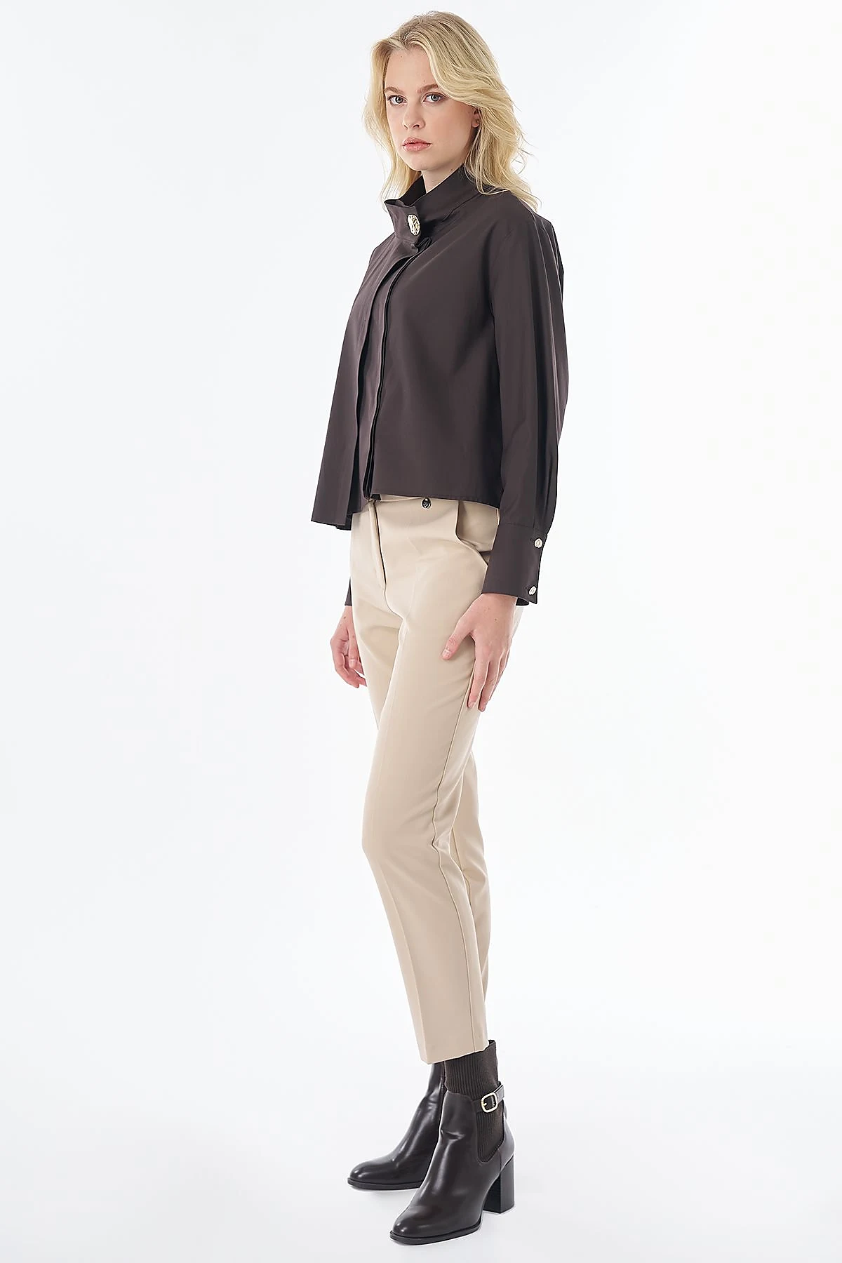 Shiny-Button Cotton Lyocell Blouse Brown