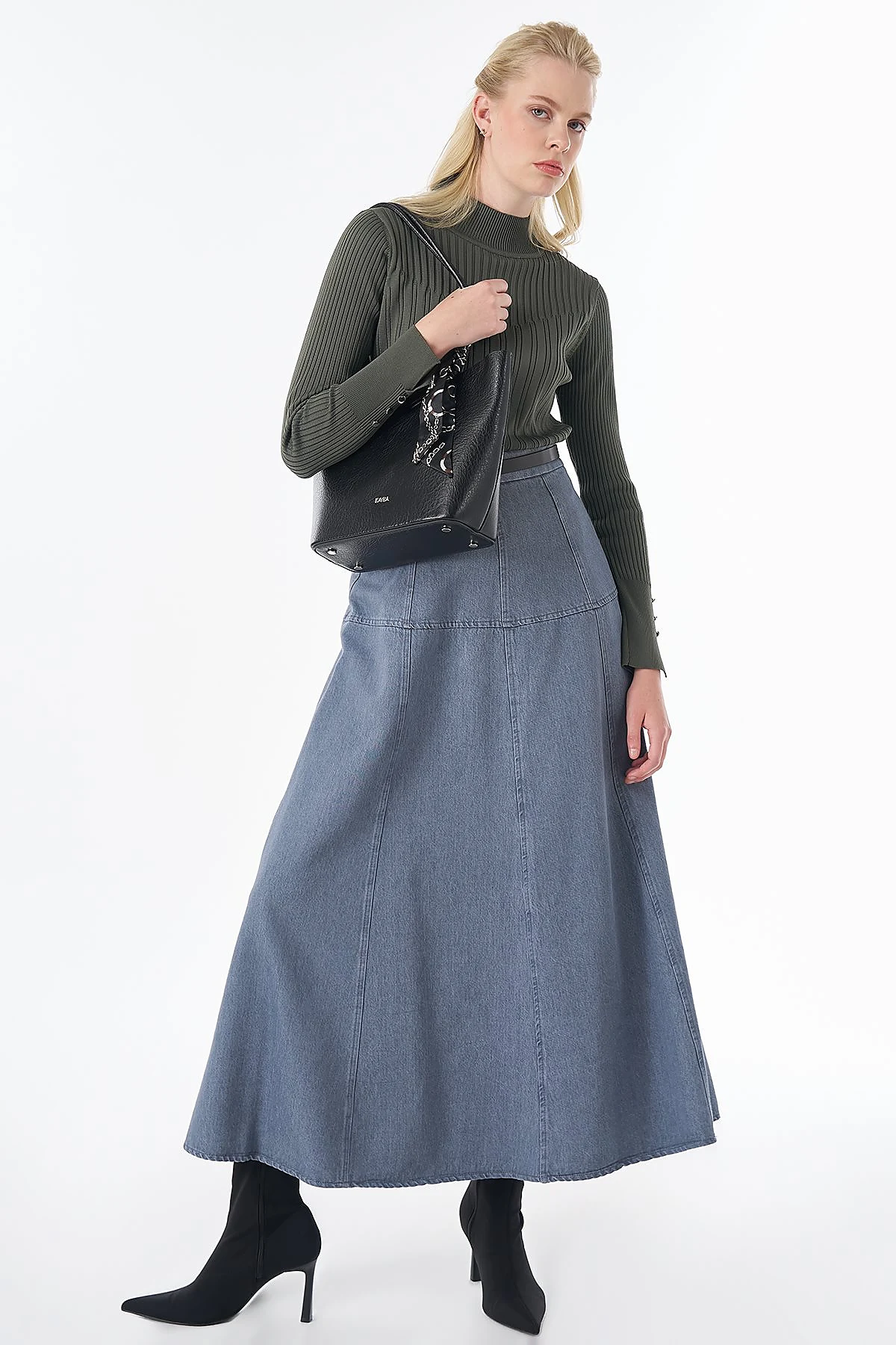 High-Waisted Panel-Seamed Skirt Blue
