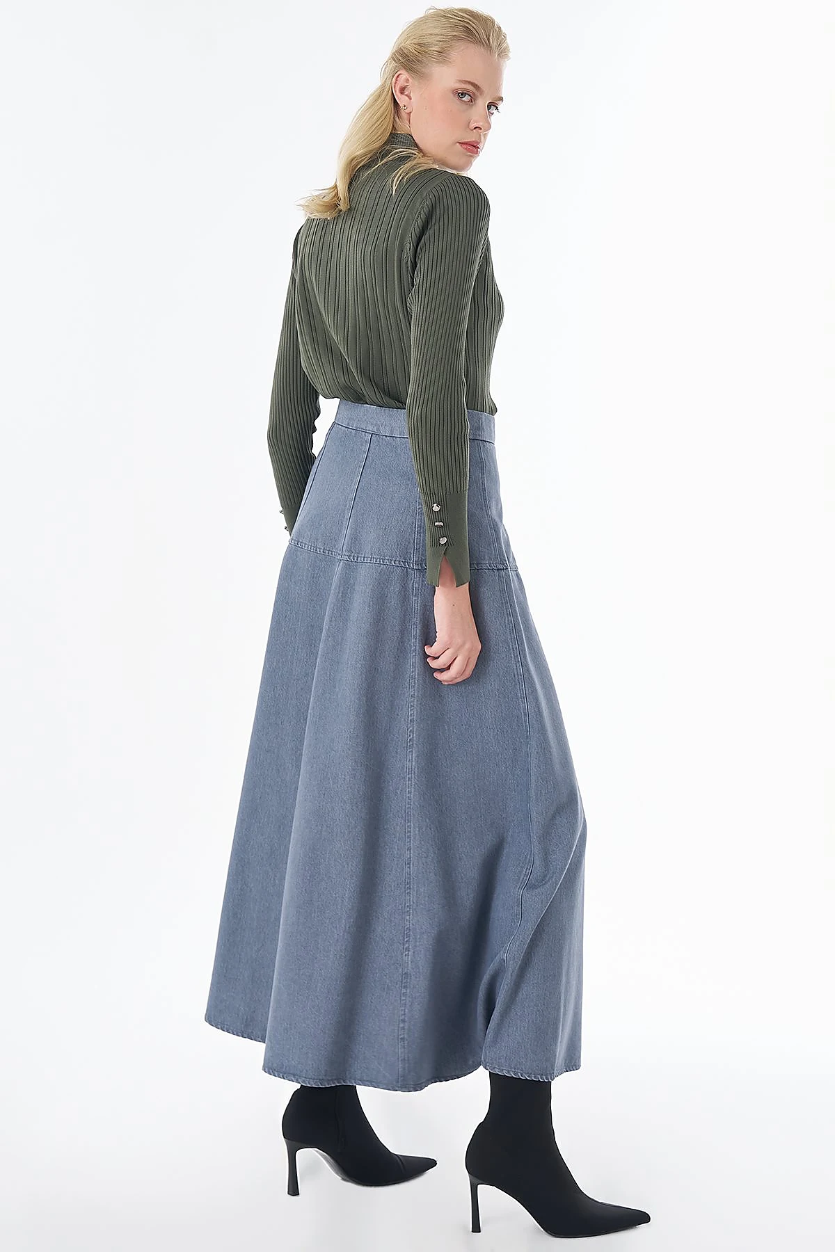 High-Waisted Panel-Seamed Skirt Blue