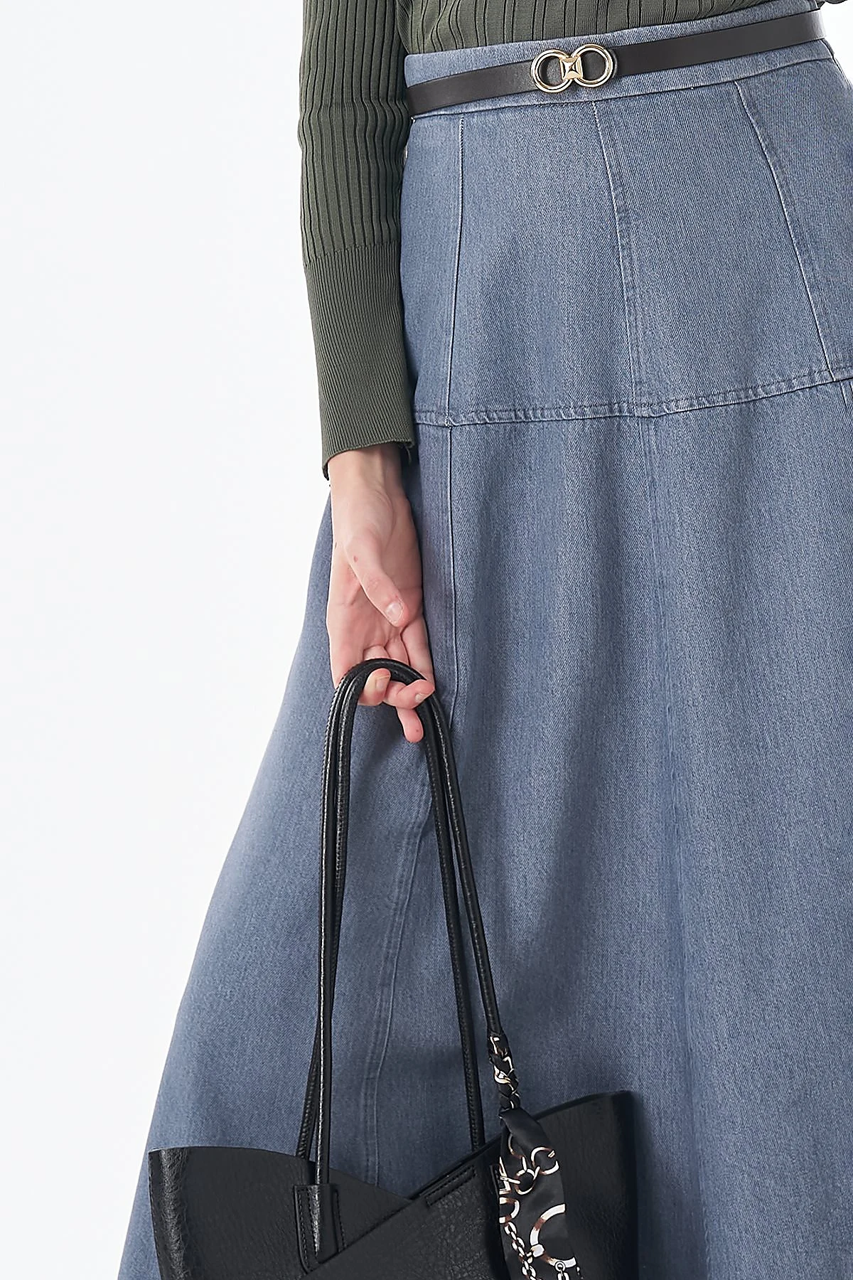 High-Waisted Panel-Seamed Skirt Blue
