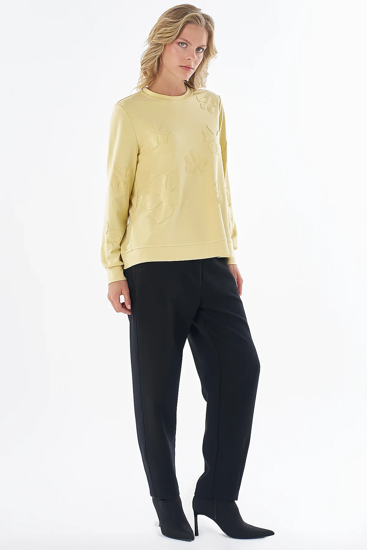 Embroidered Appliqué Modal Sweatshirt Yellow