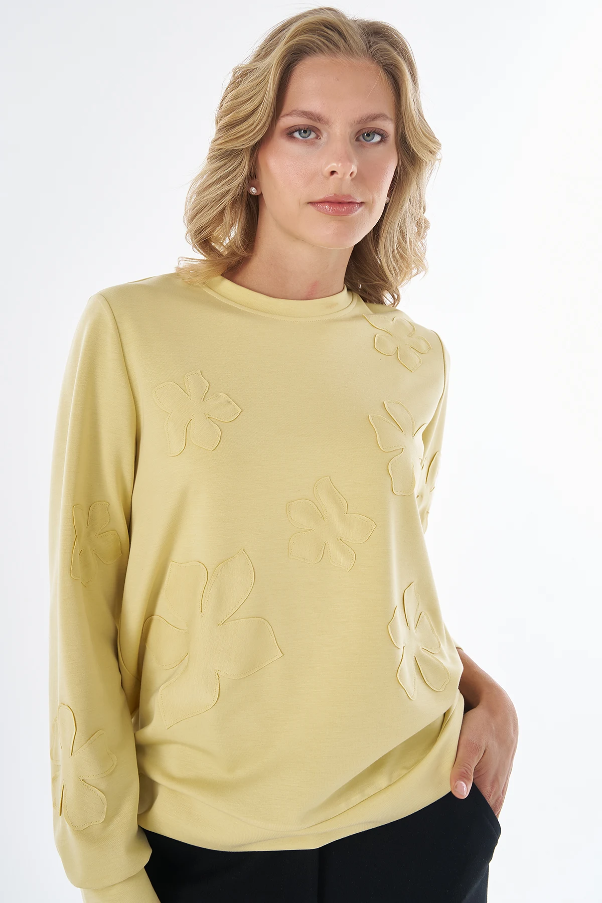 Embroidered Appliqué Modal Sweatshirt Yellow