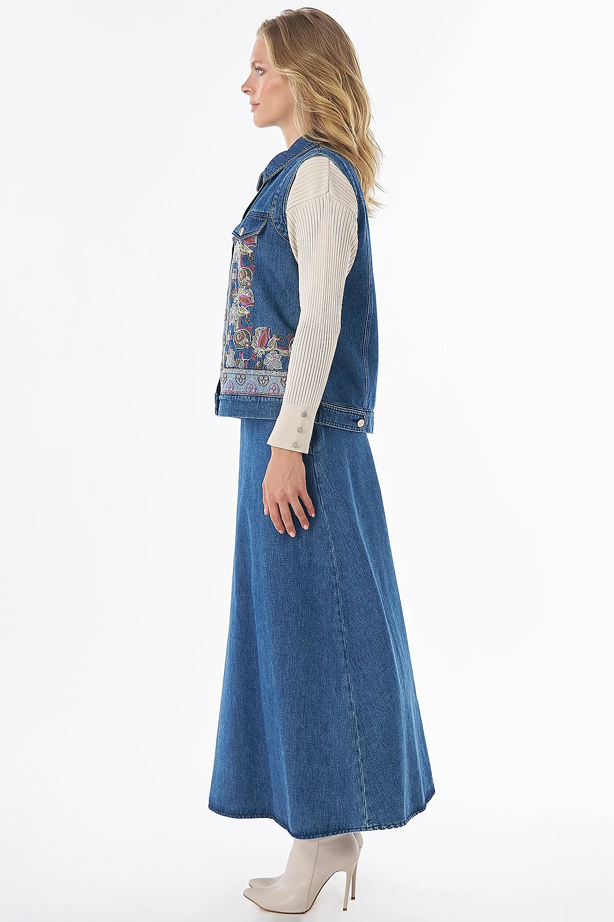 Embroidered Two-Piece Set Blue