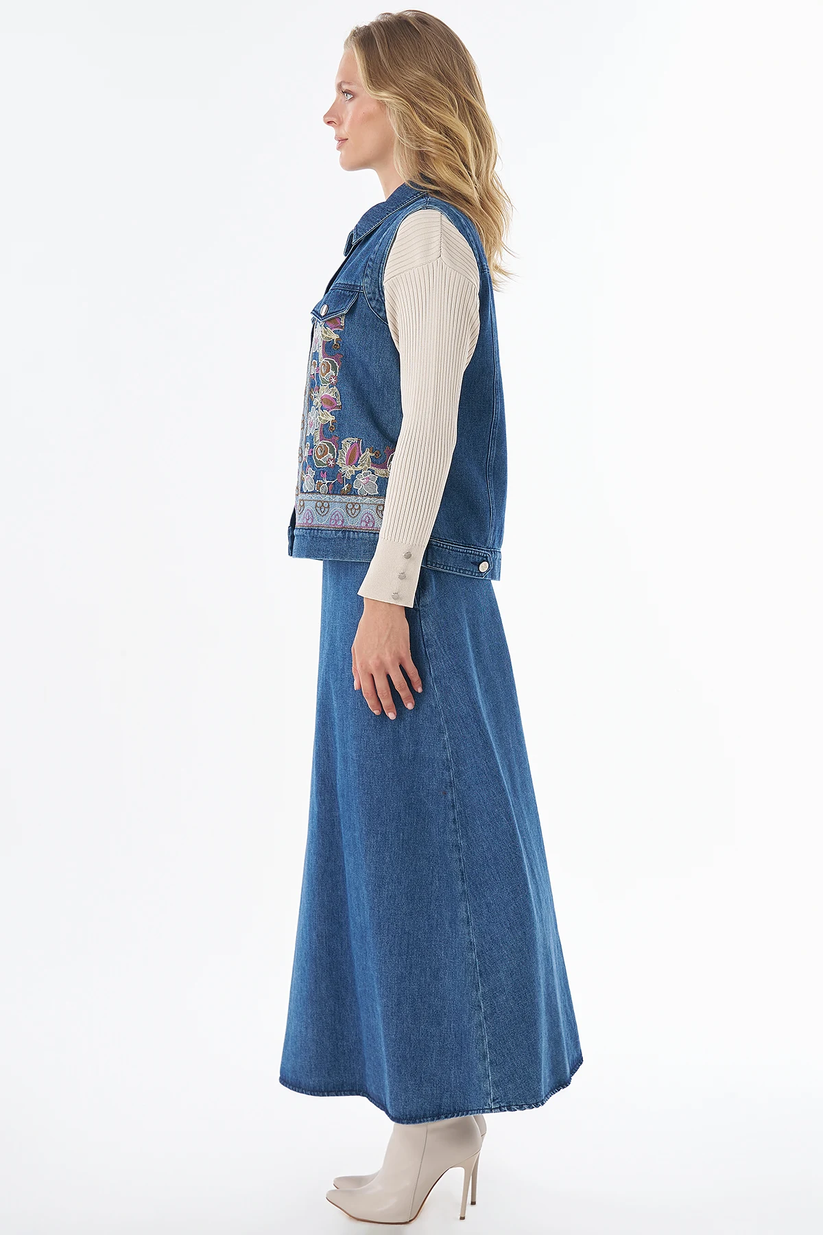 Embroidered Two-Piece Set Blue