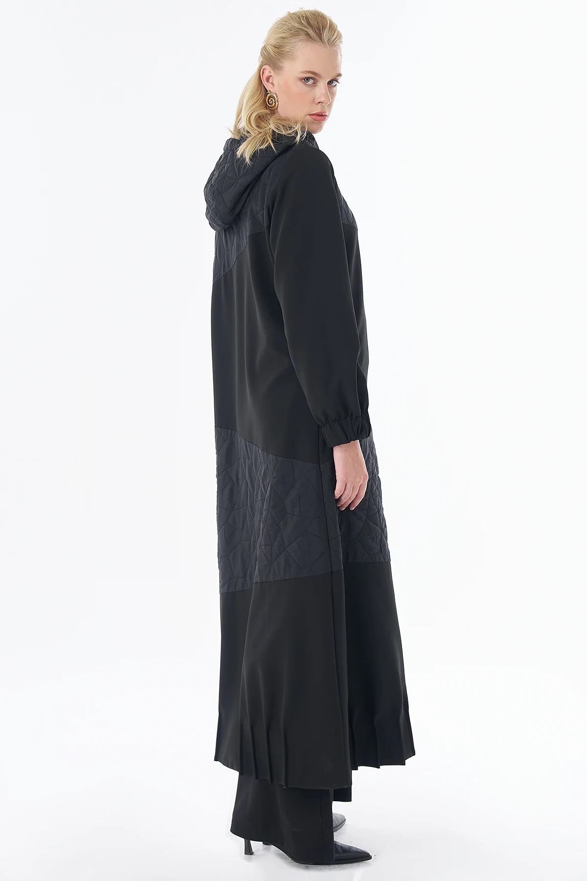 Wide Collar Quilted Throw-On Jacket Black