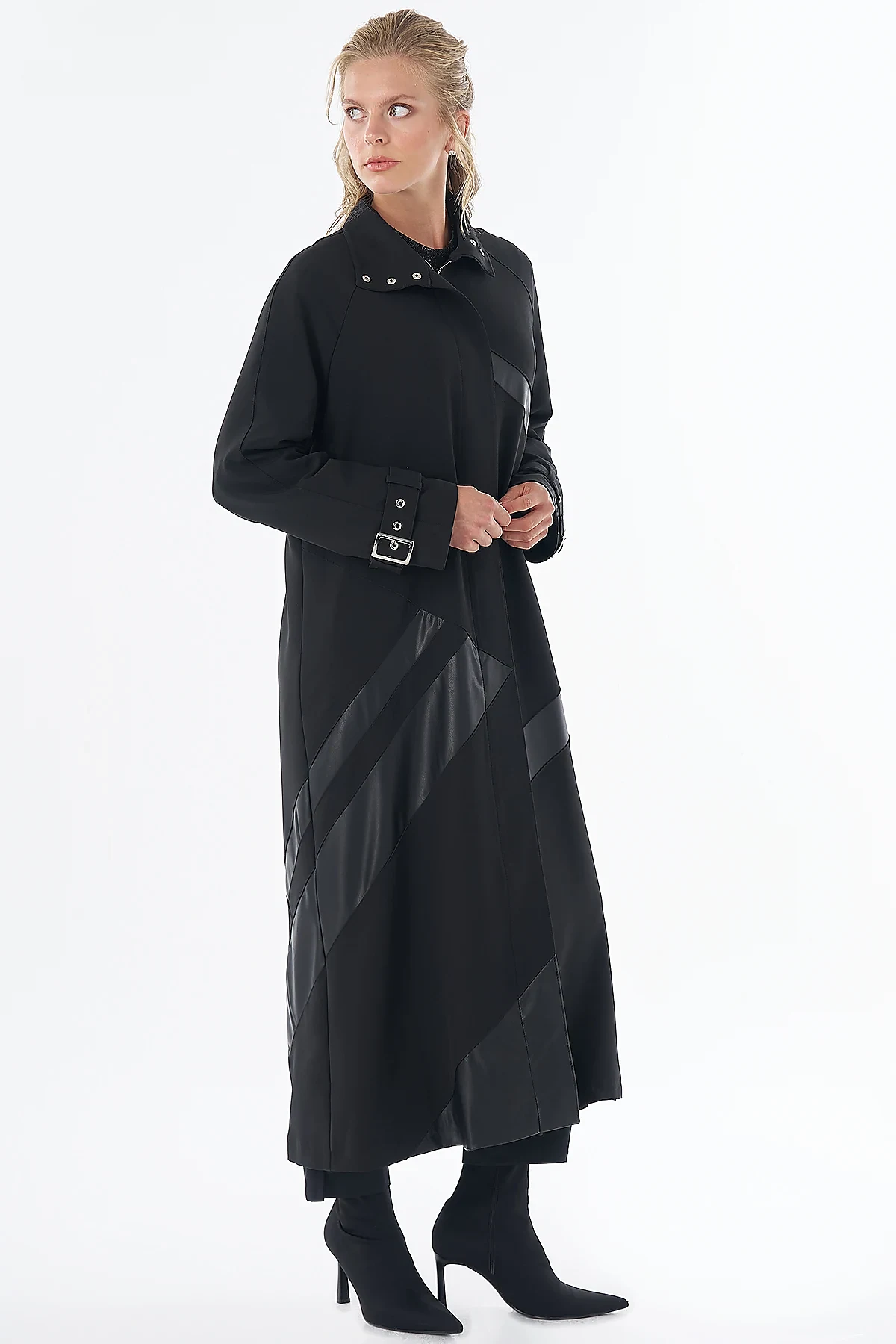Stand Collar Contrast Detail Coat Black