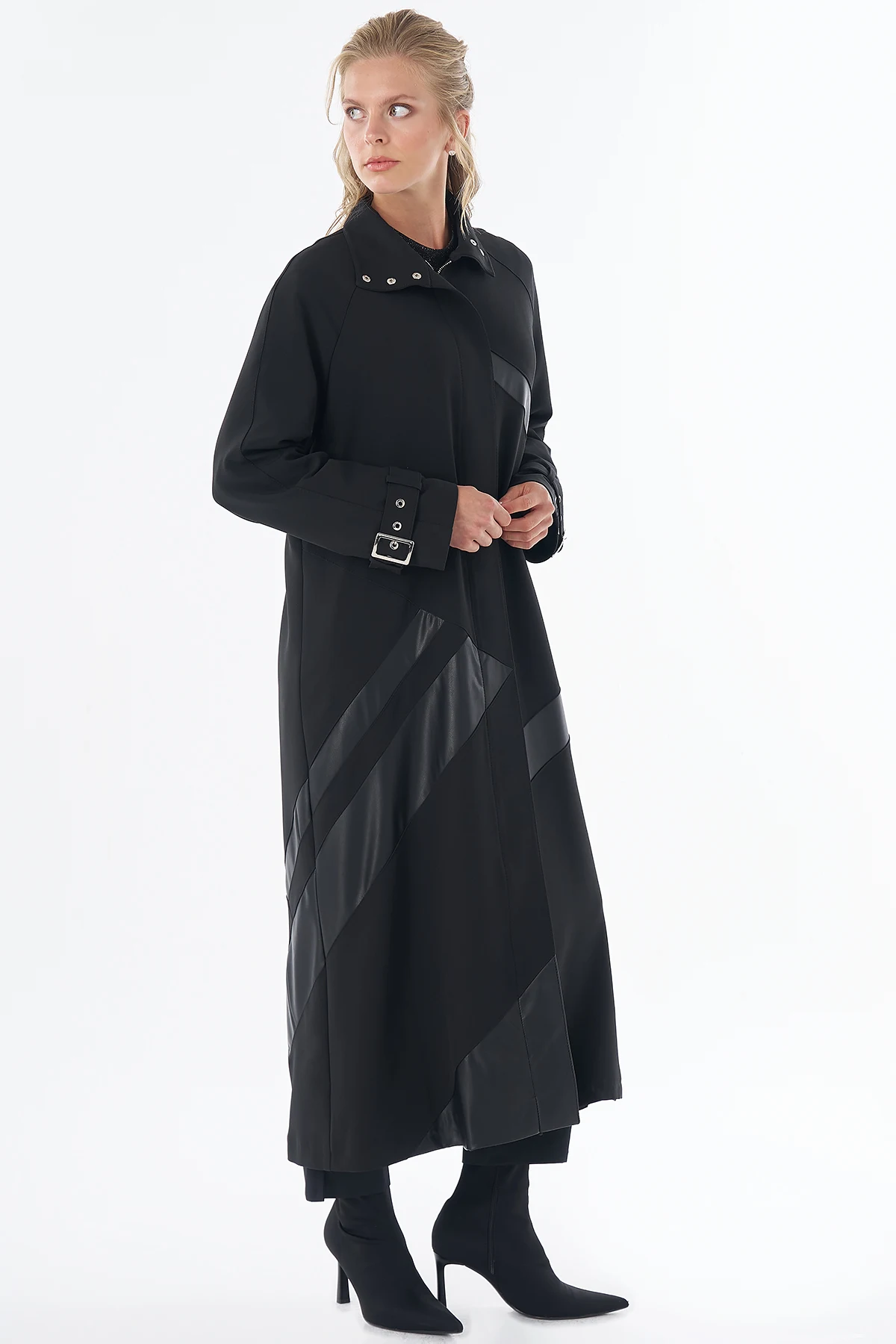 Stand Collar Contrast Detail Coat Black