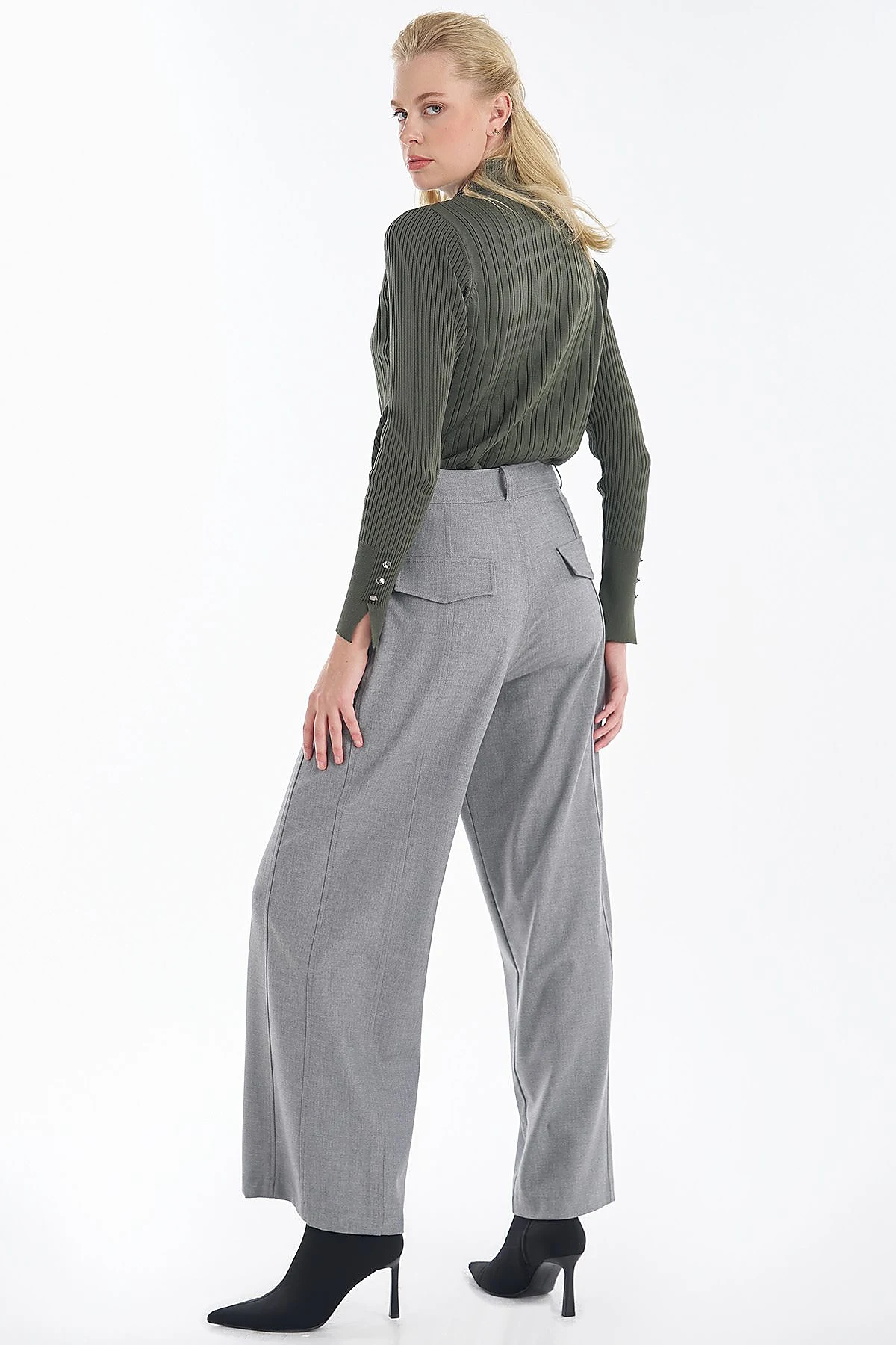 Stitch-Detail Wide-Leg Trousers Gray