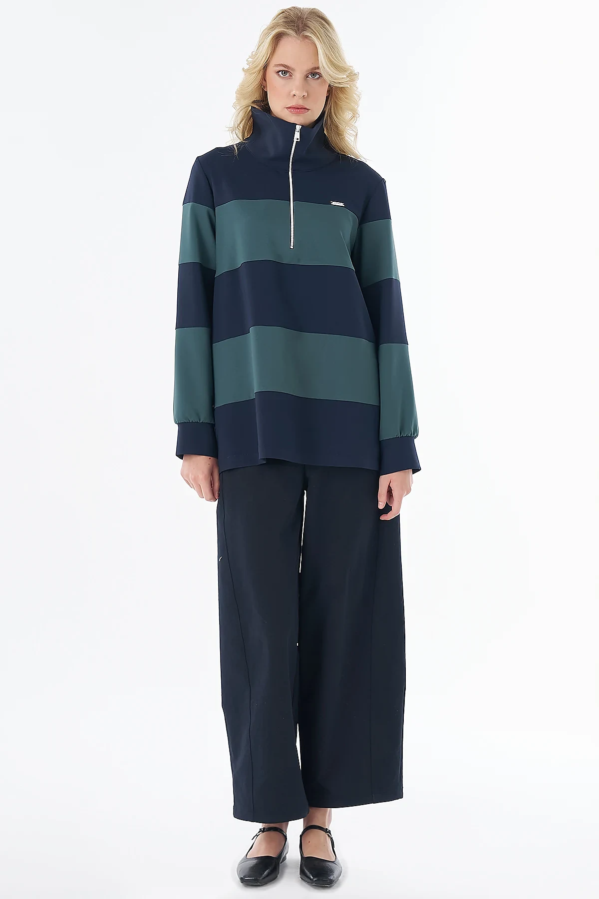 Color-Block Wide-Neck Sweatshirt Navy
