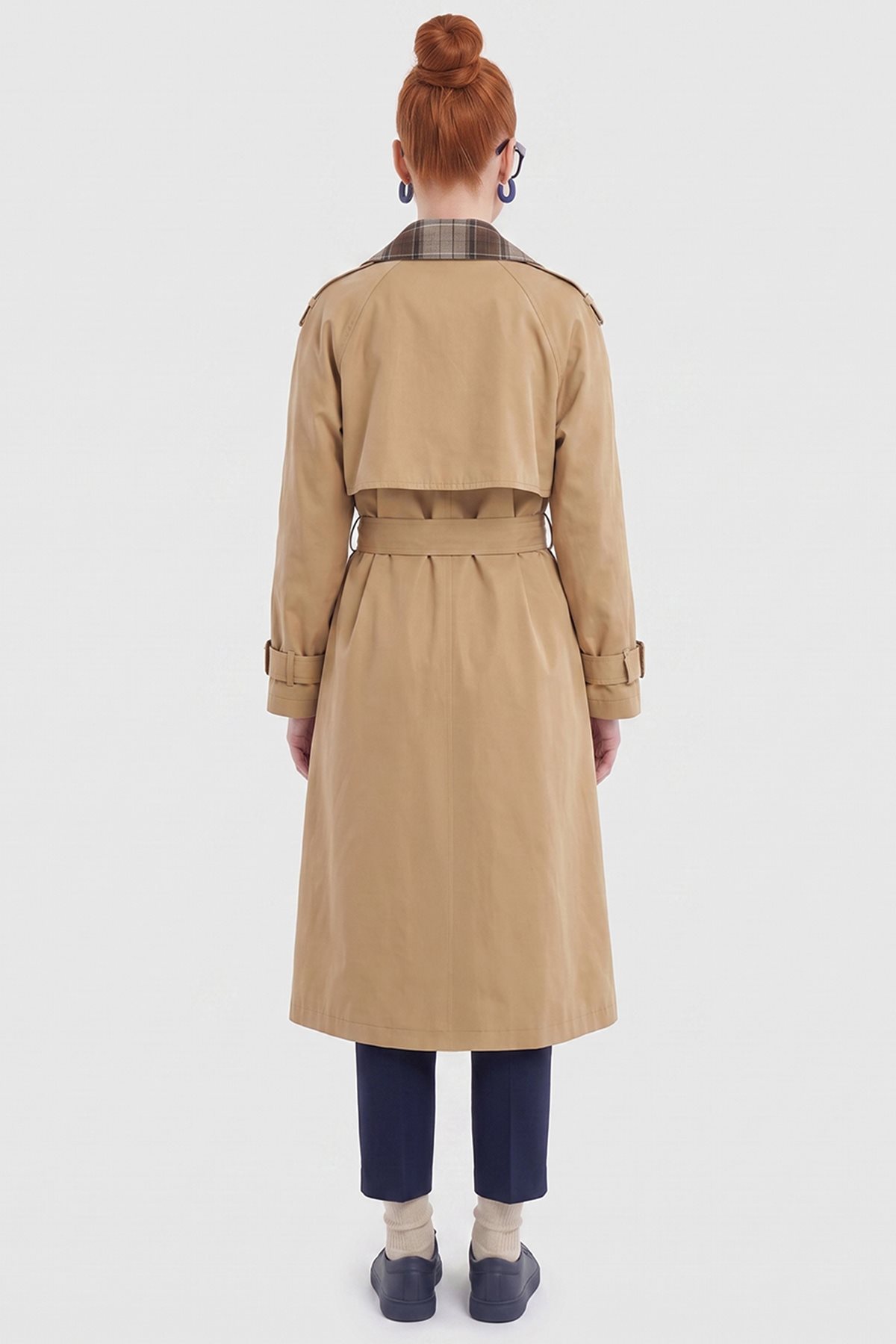 Collar-Detail Trench Coat Beige