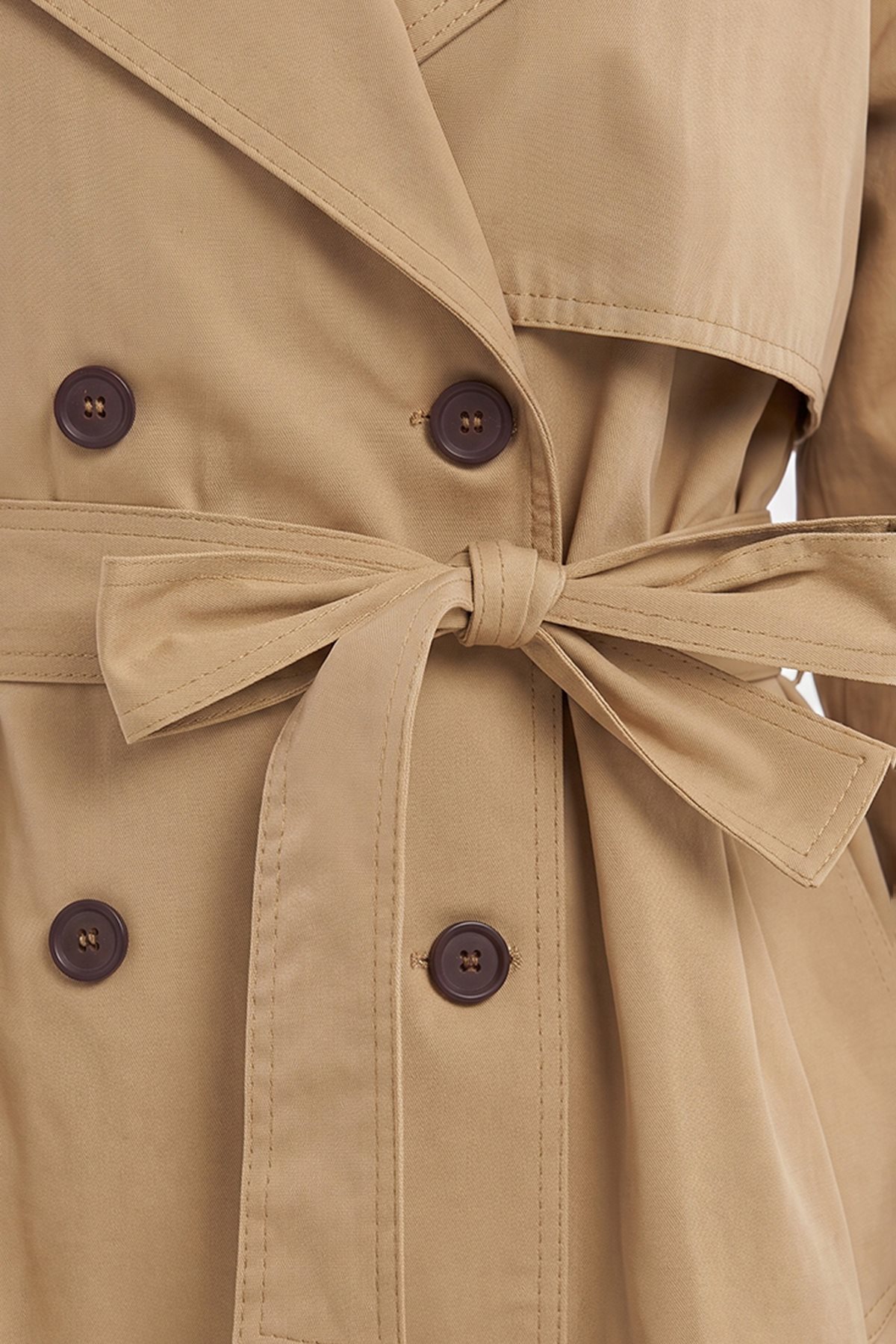 Collar-Detail Trench Coat Beige