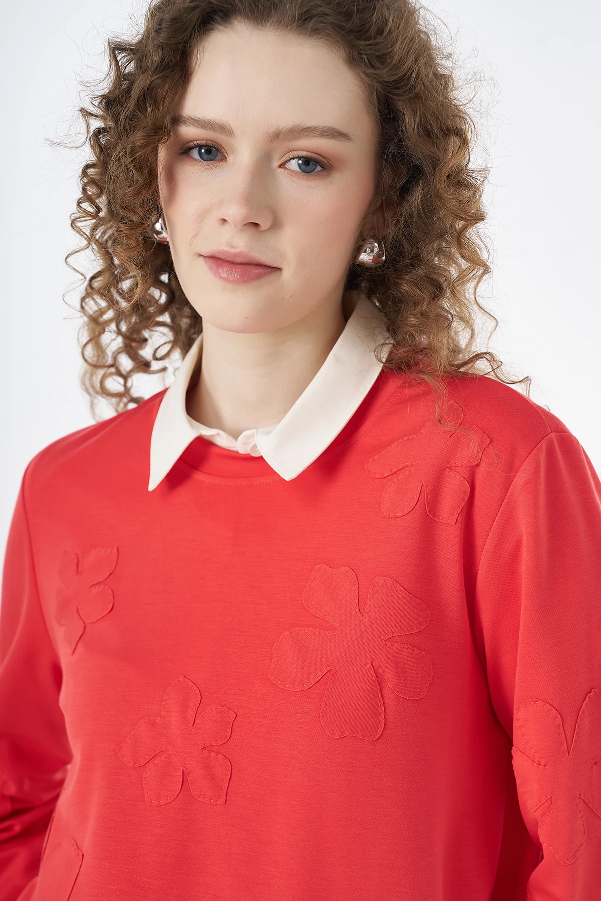 Embroidered Appliqué Modal Sweatshirt Red
