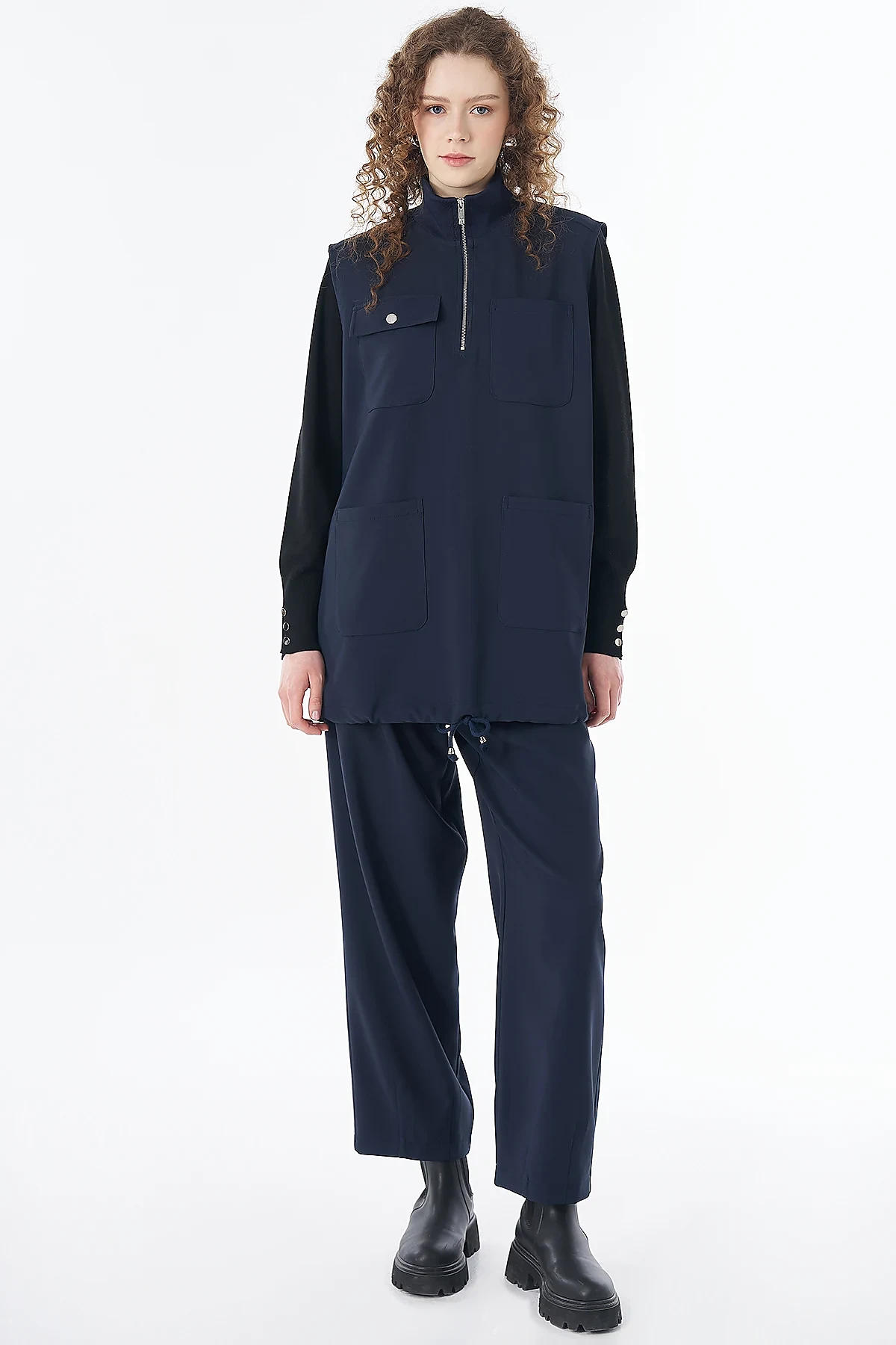 Relaxed-Fit Set with Pocket Detail Navy