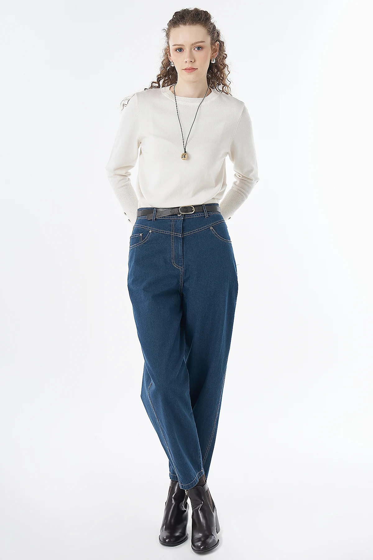 Washed Carrot-Leg Trousers Navy