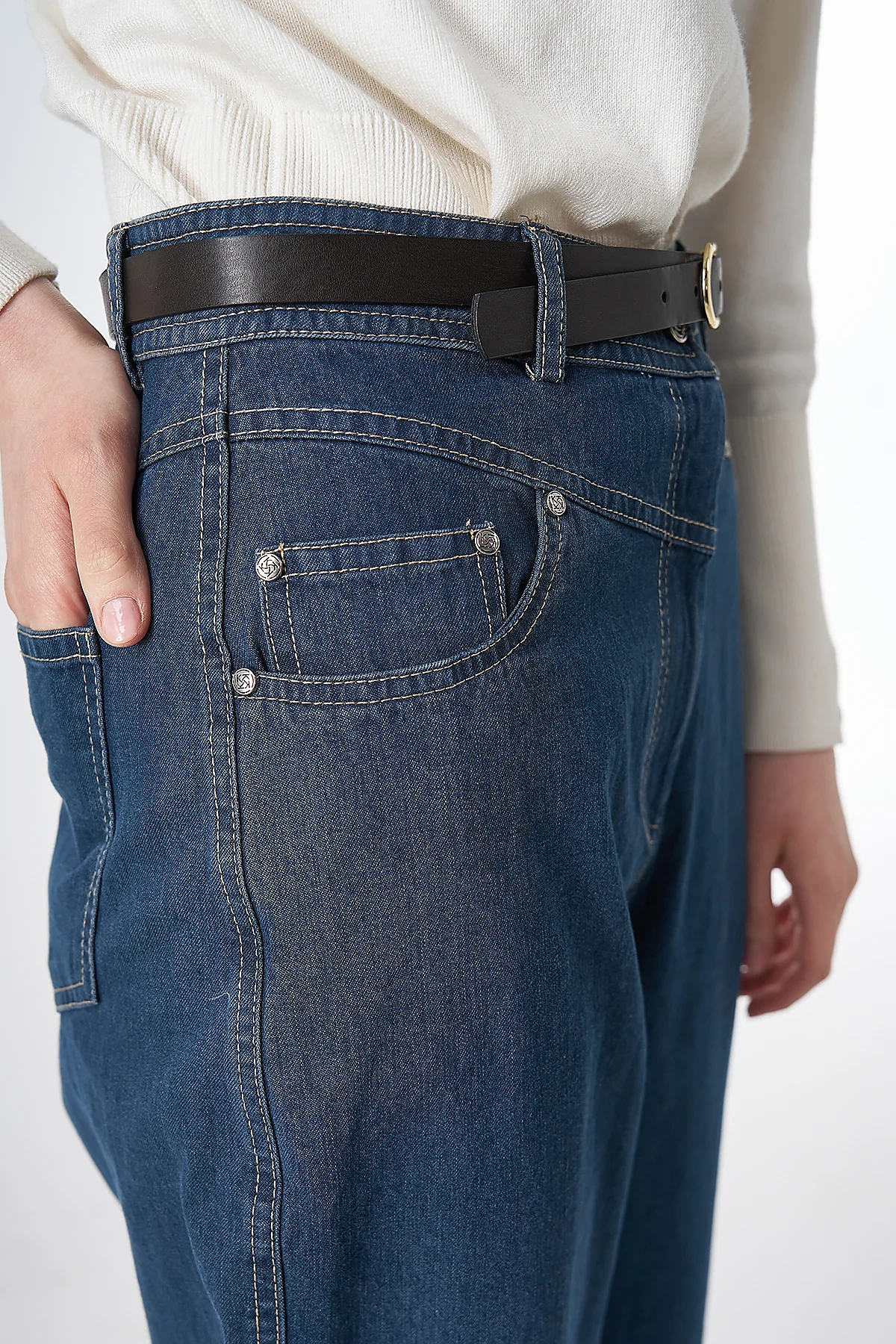 Washed Carrot-Leg Trousers Navy
