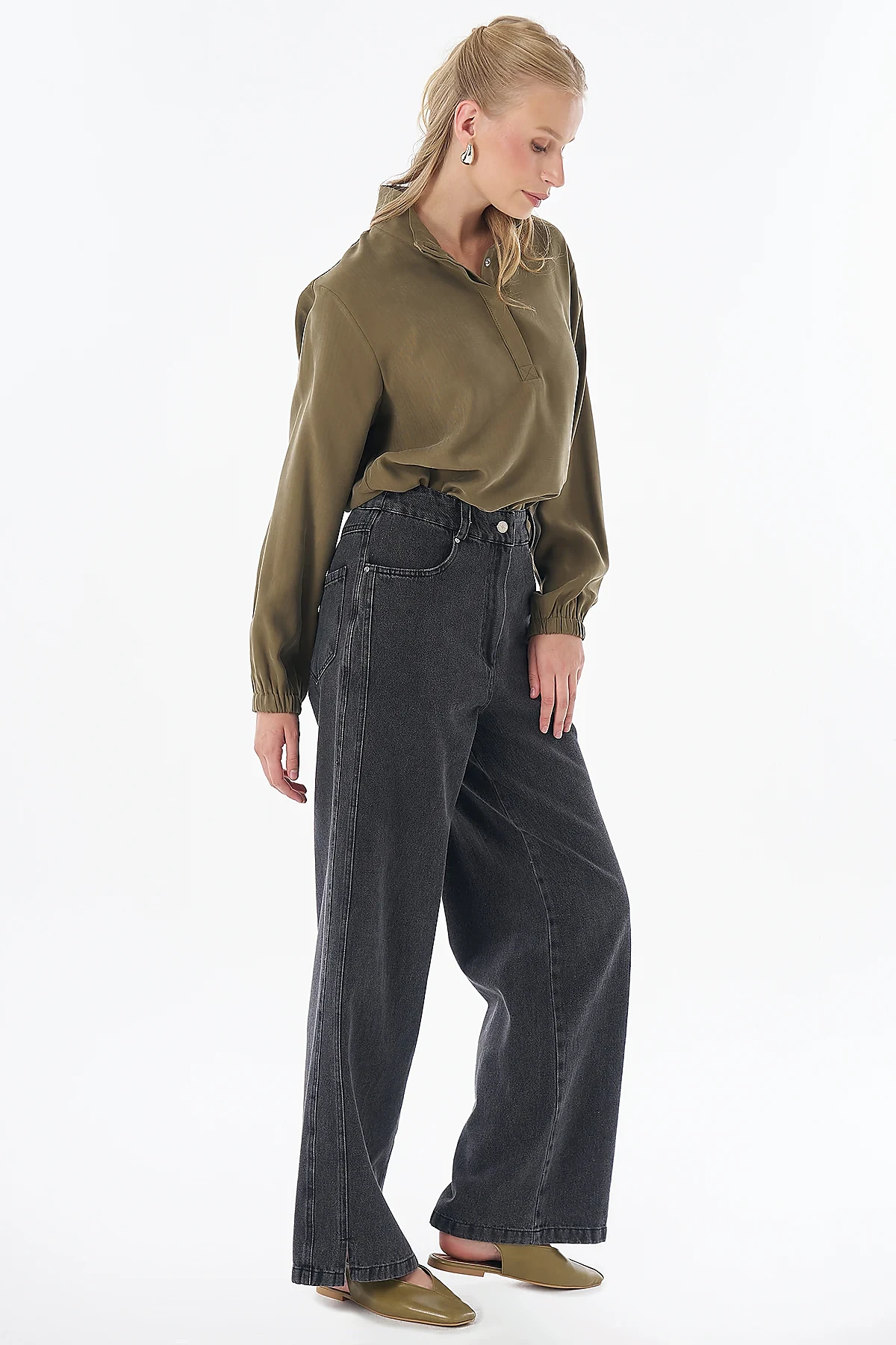 High-Waisted Denim Trousers Black
