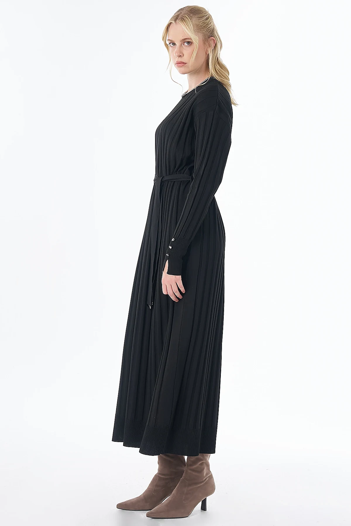 Belted Knit Dress Black
