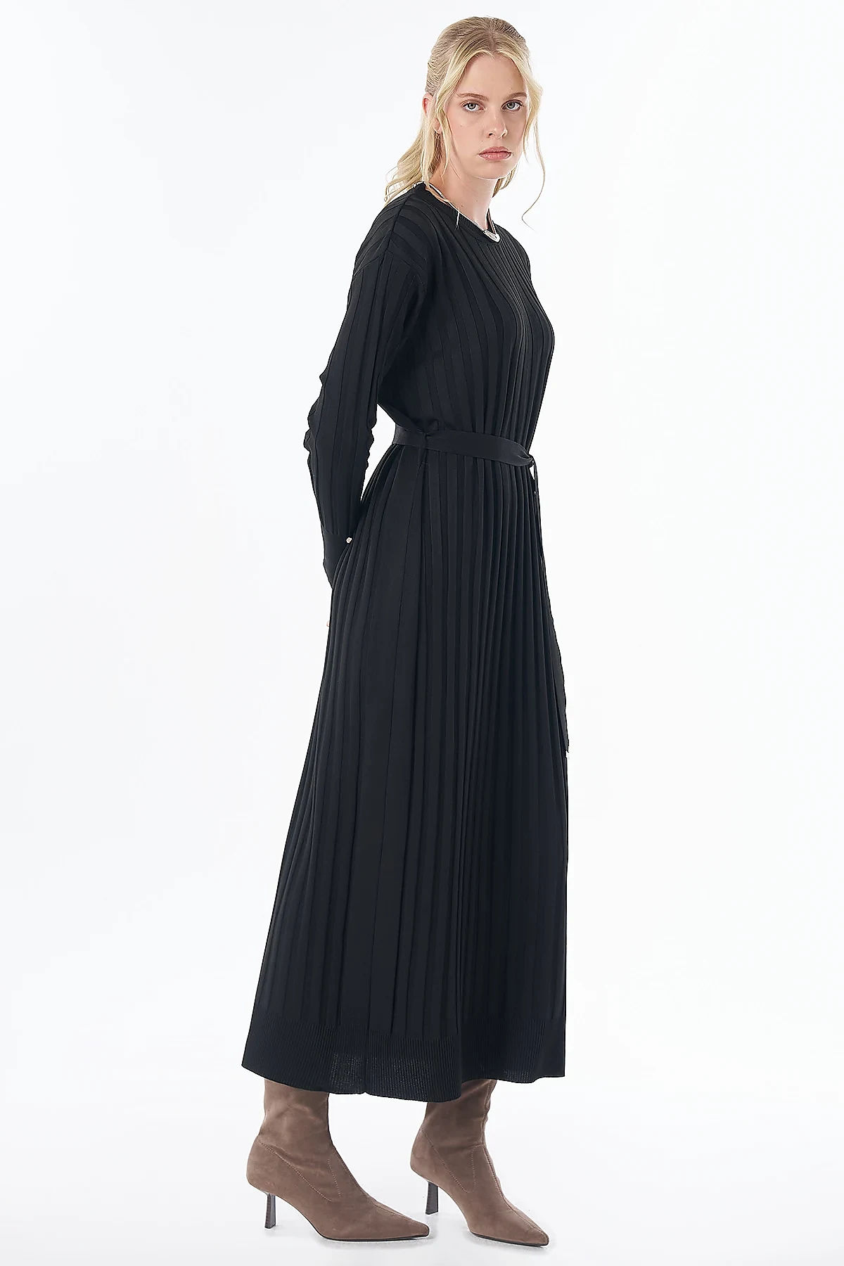 Belted Knit Dress Black